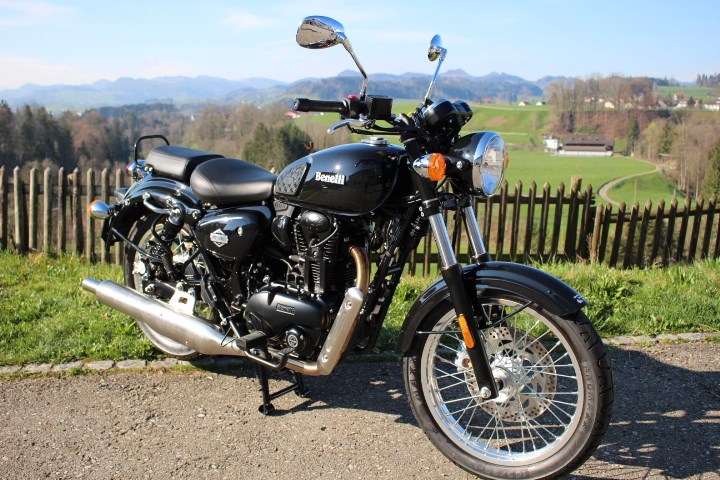 BENELLI Imperiale 400