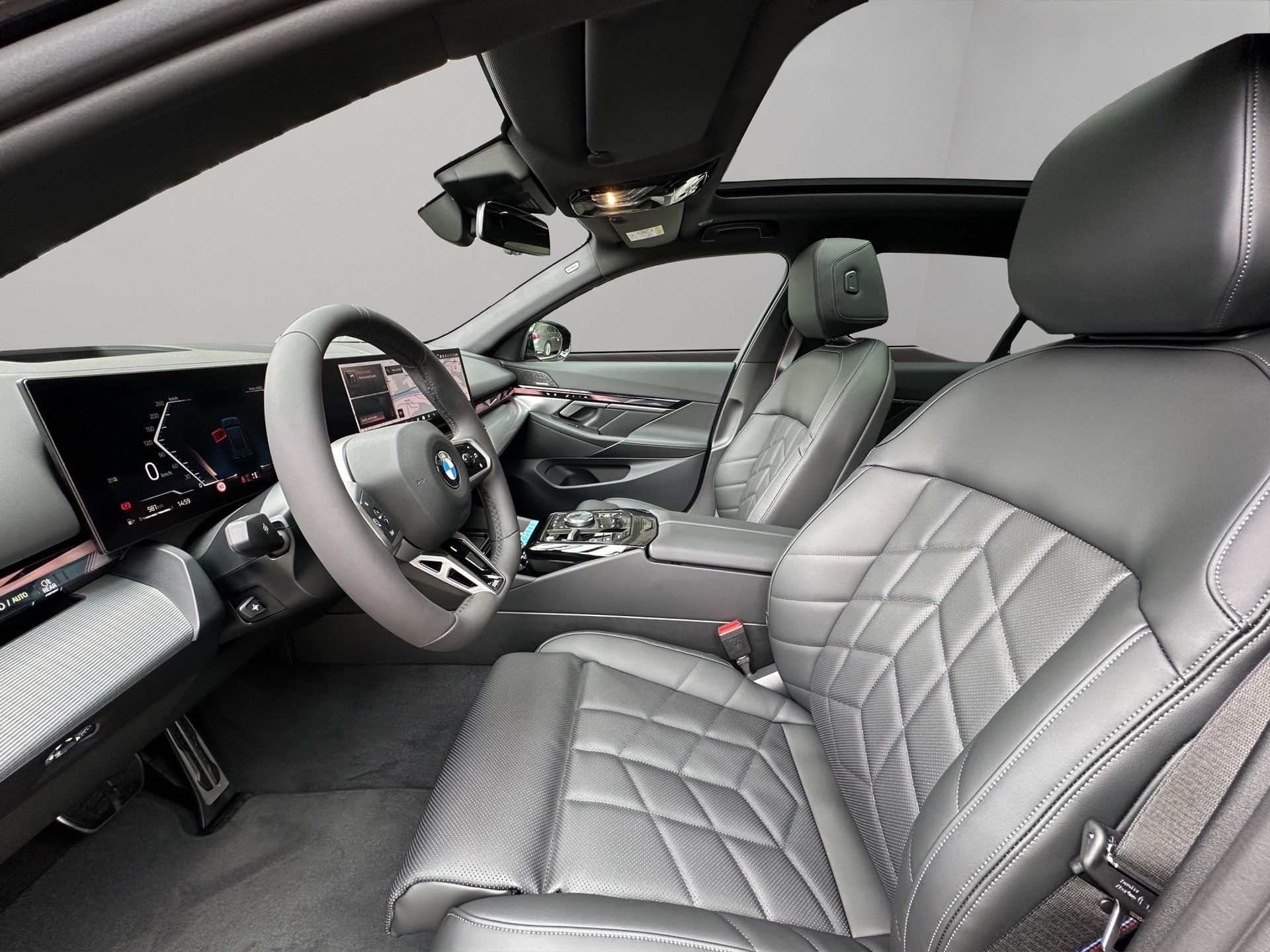 BMW 540d xDrive 48V Touring M Sport Pro Steptronic-image-14