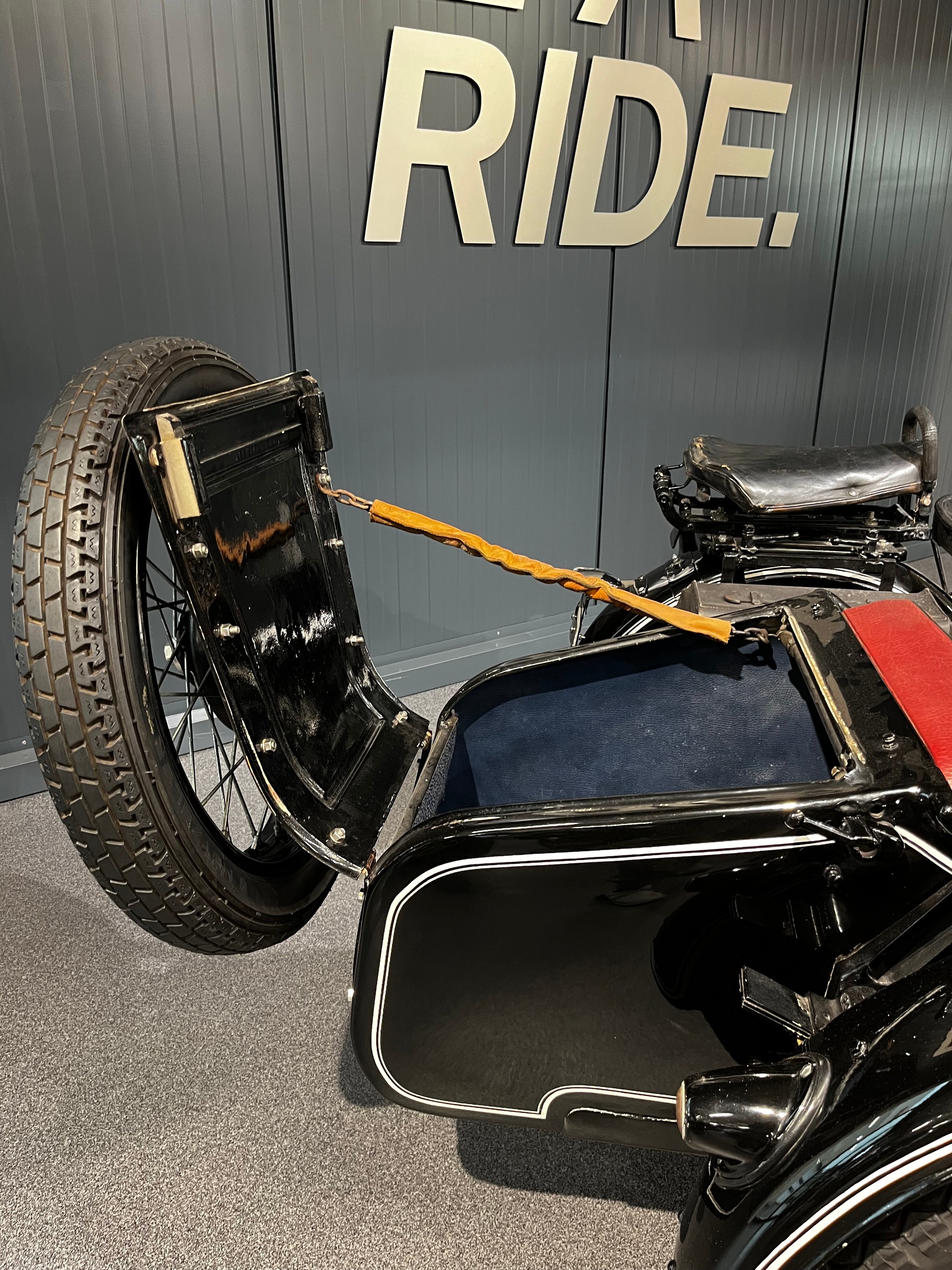 BMW Seitenwagen-image-9