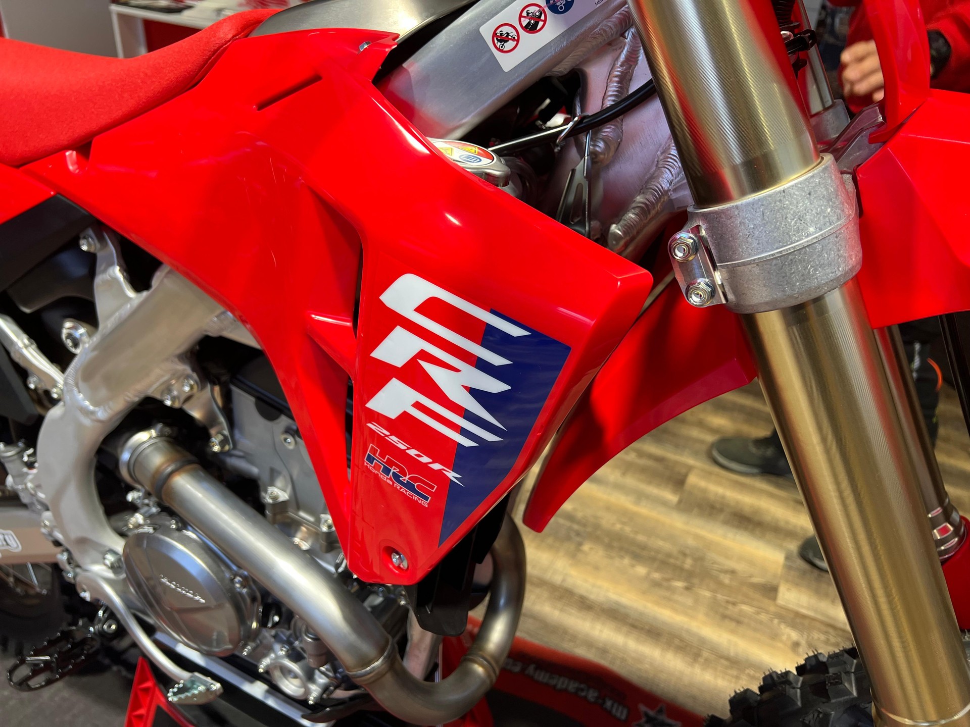 HONDA ** CRF250R ** Neufahrzeug-image-5