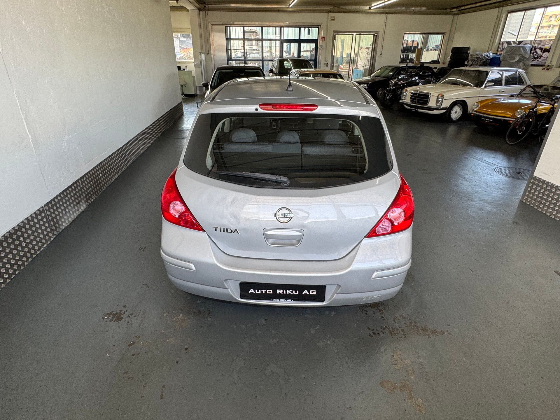 NISSAN Tiida 1.8 tekna-image-9