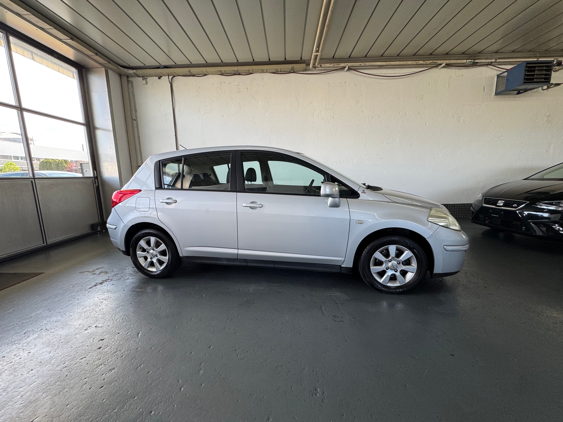 NISSAN Tiida 1.8 tekna-image-6