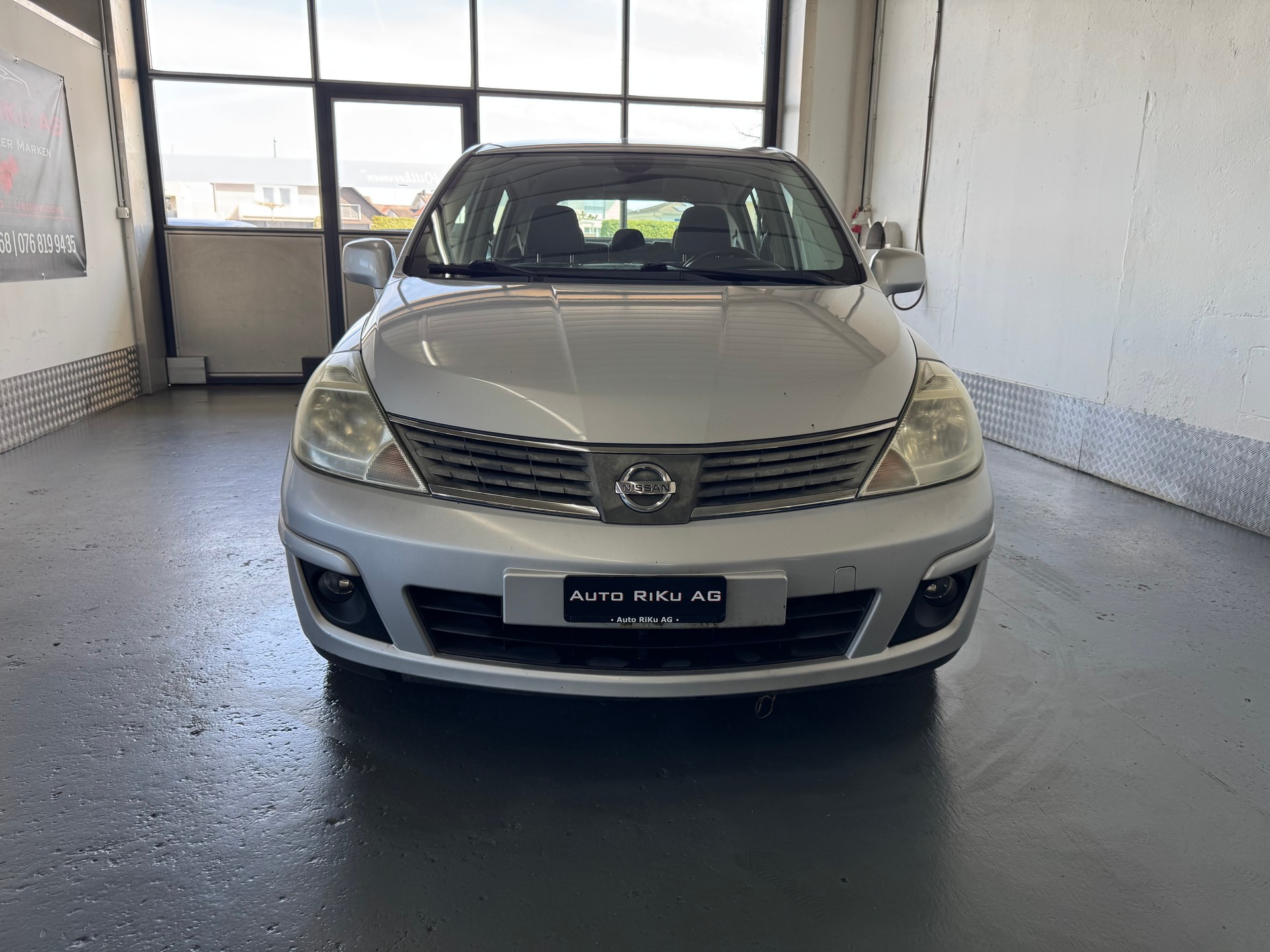 NISSAN Tiida 1.8 tekna-showroom-element-3