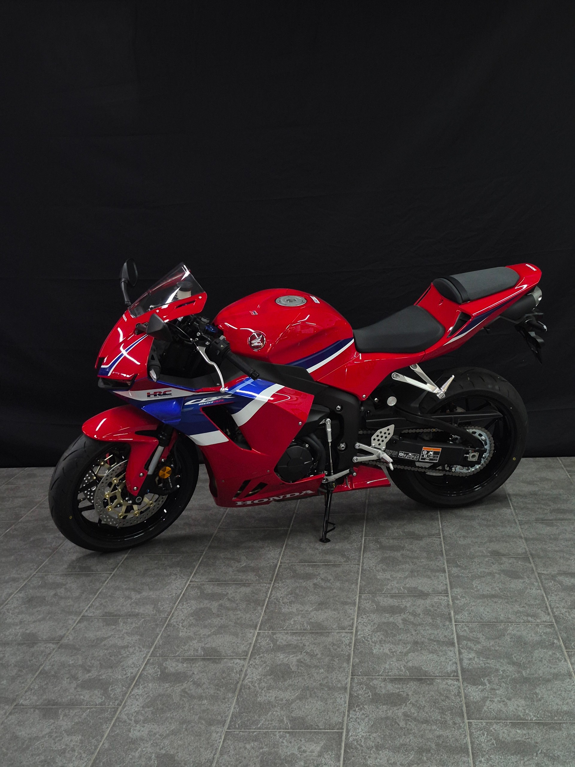 HONDA CBR 600 RR-image-11