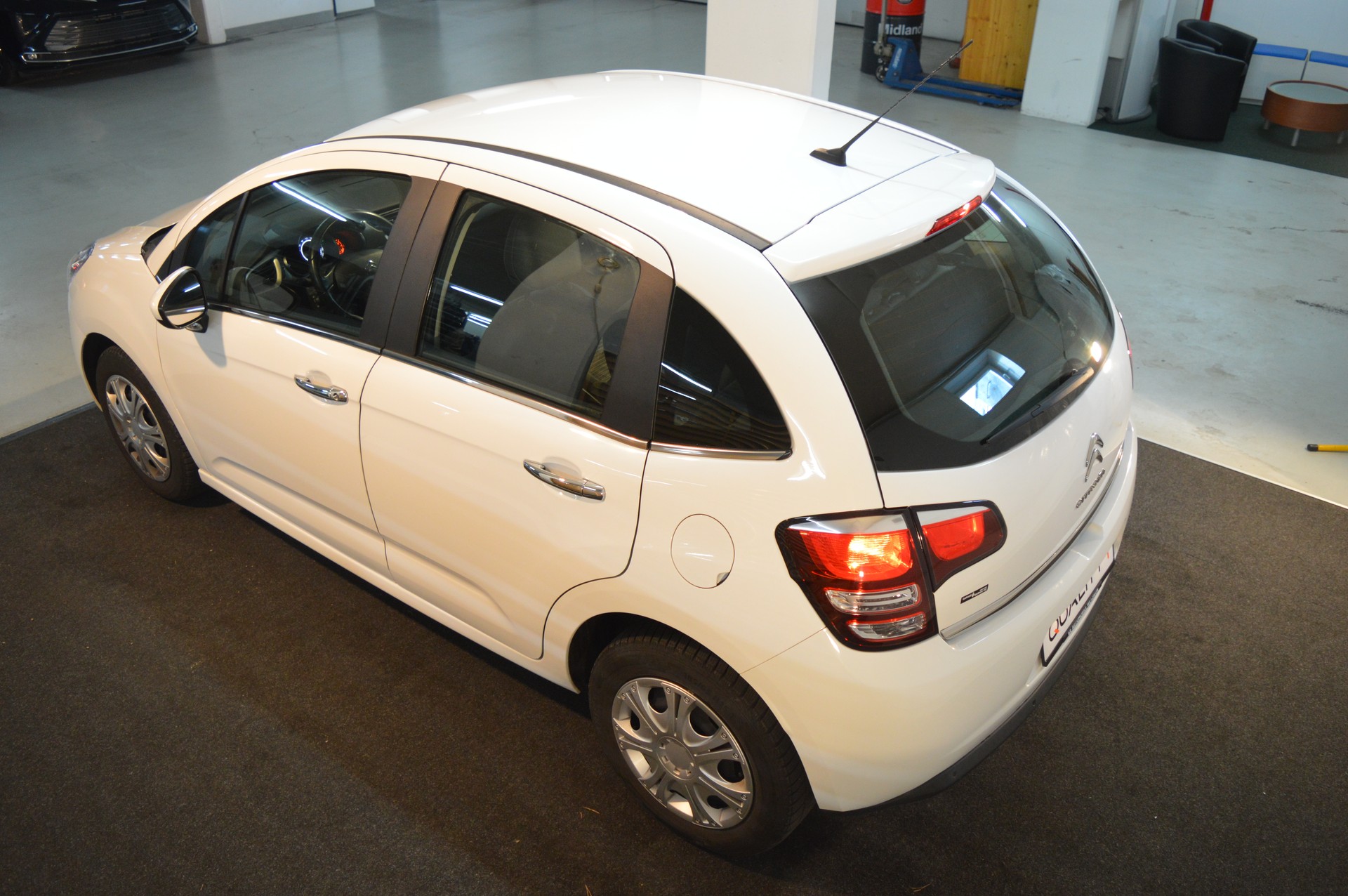 CITROEN C3 1.2i Séduction-image-10