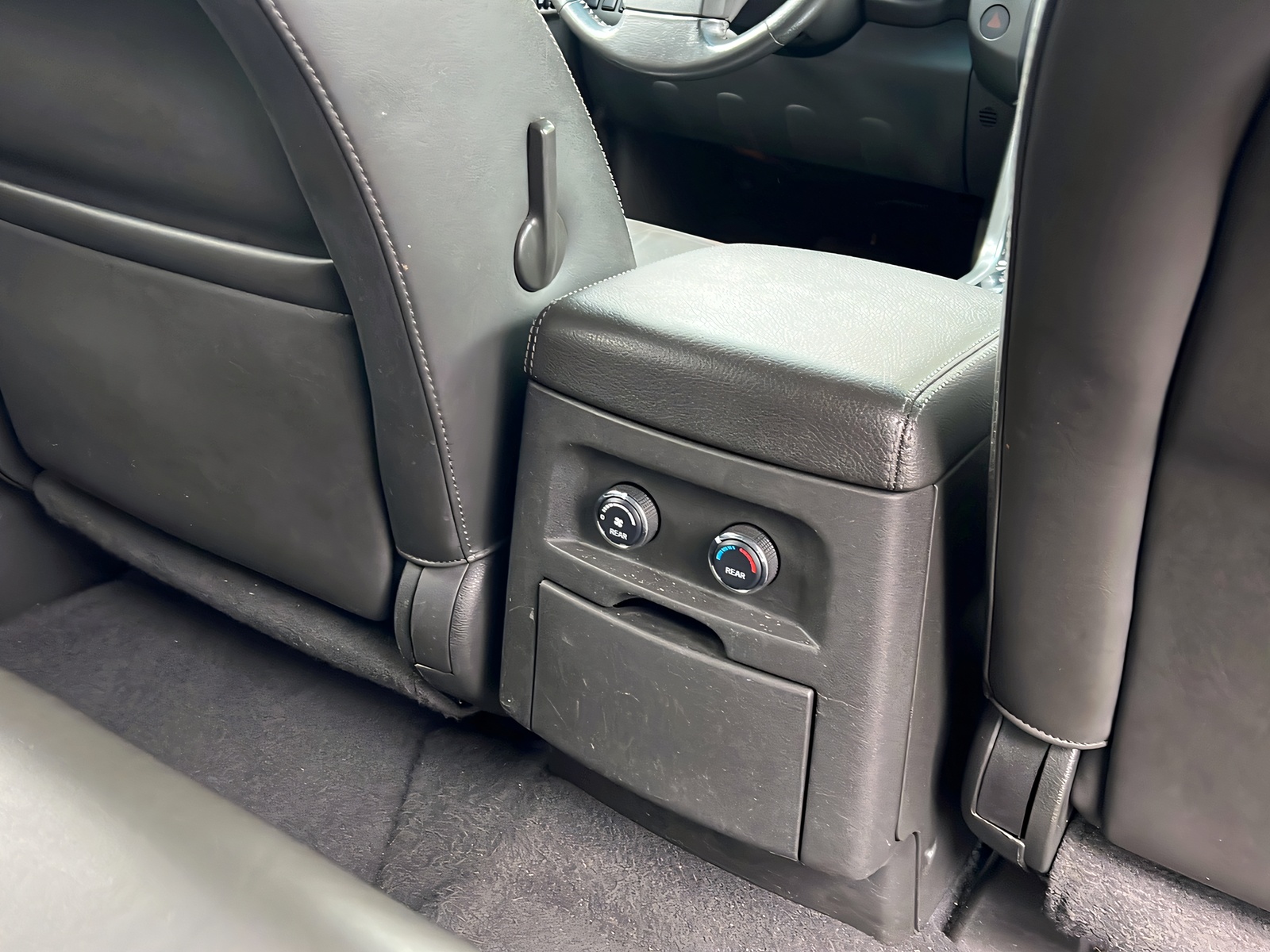 NISSAN Pathfinder 3.0 dCi LE Automatic-image-17