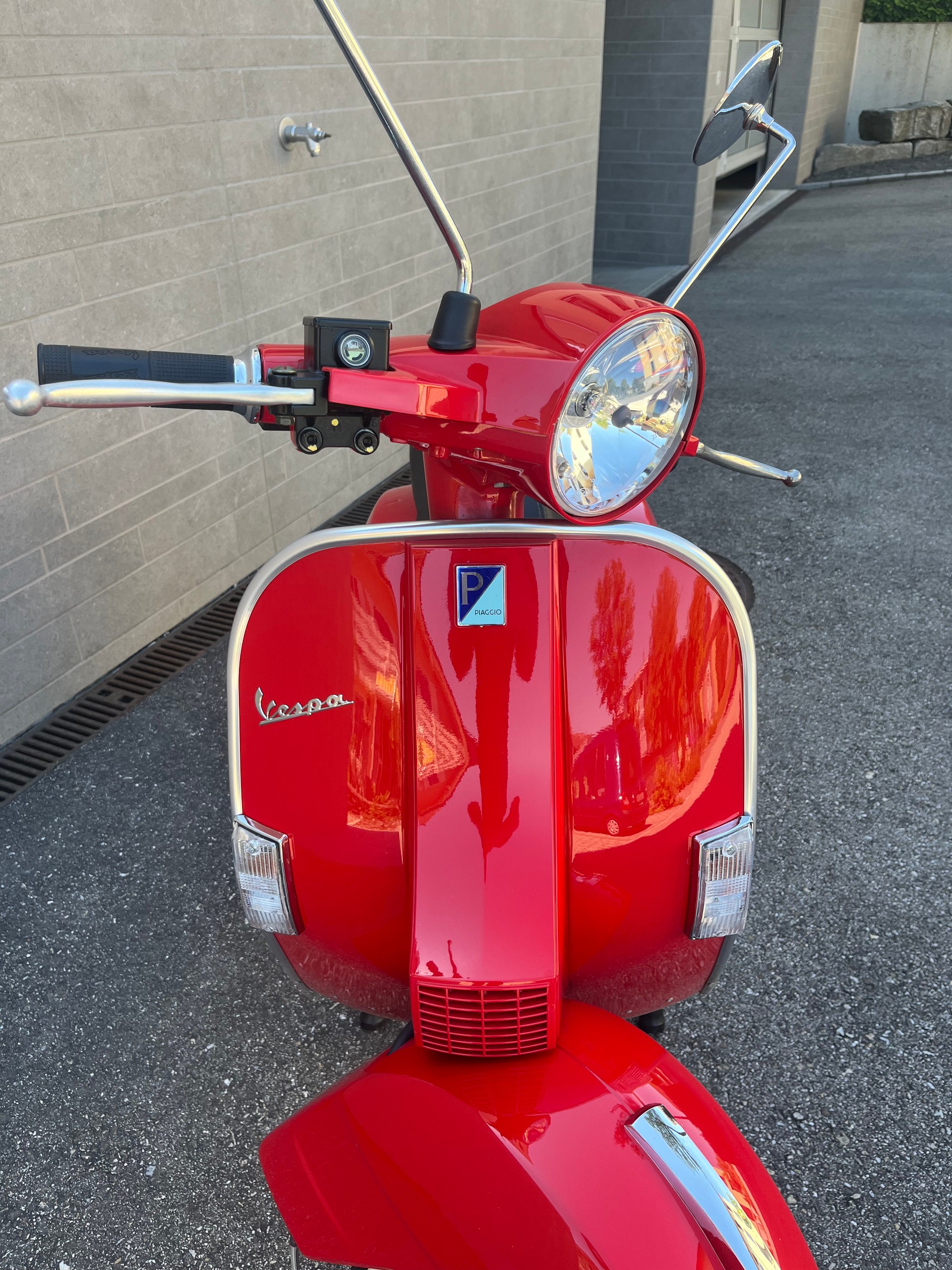PIAGGIO Vespa PX 125 Touring-image-1
