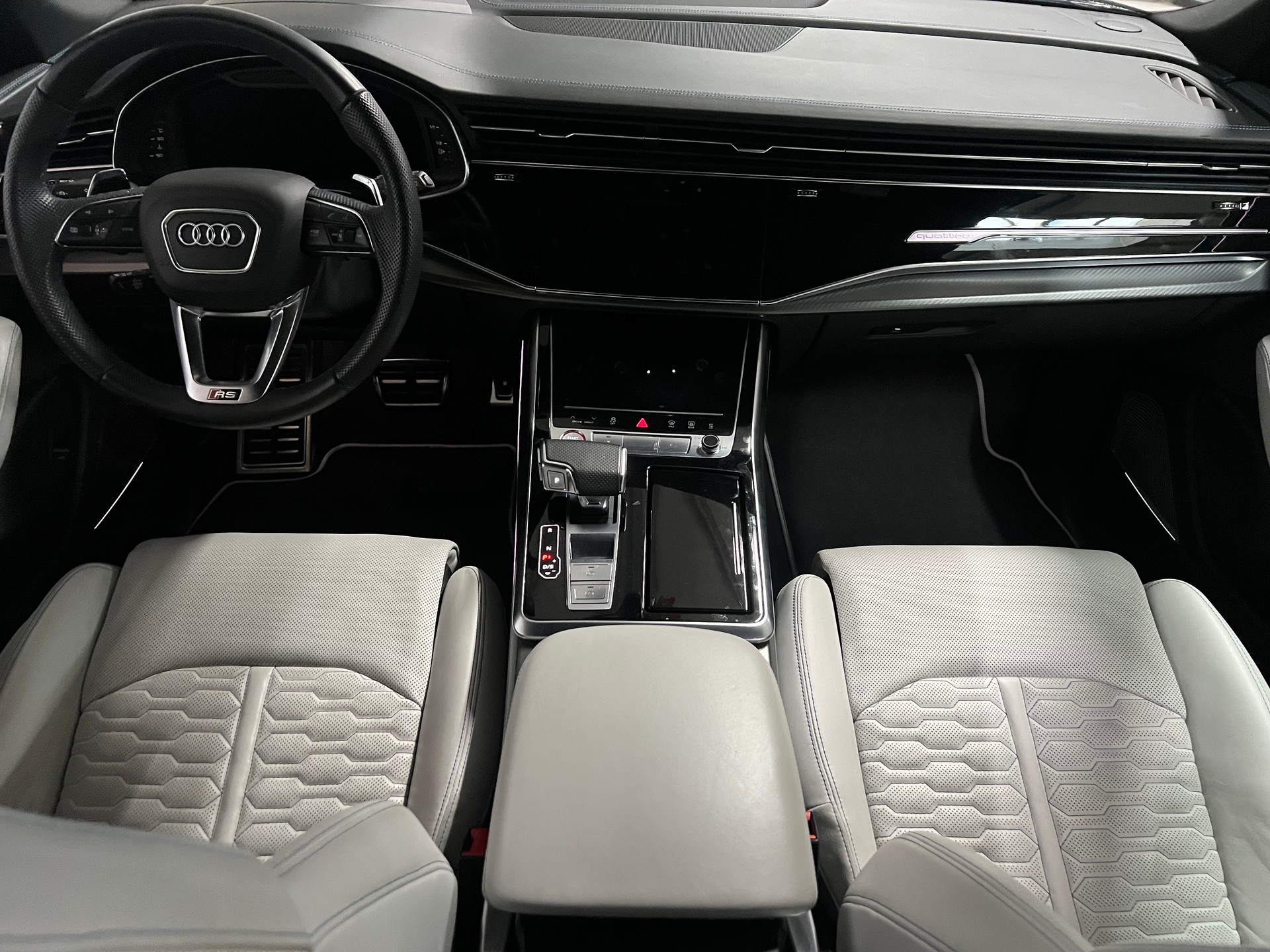 AUDI RSQ8 quattro tiptronic-image-6