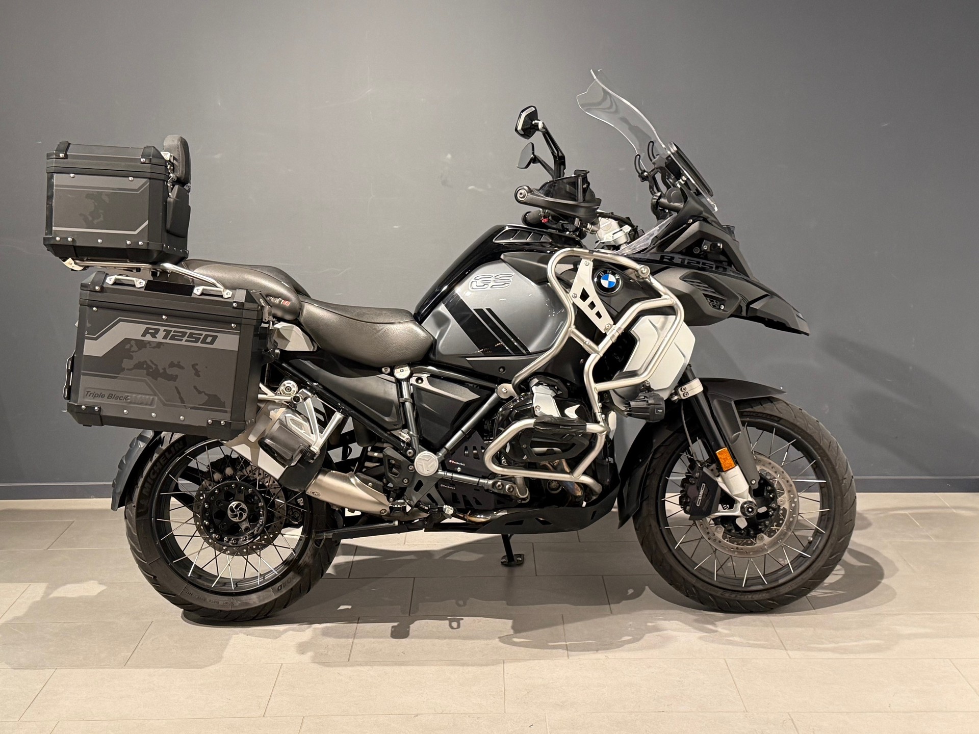 BMW R 1250 GS Adventure-image-0