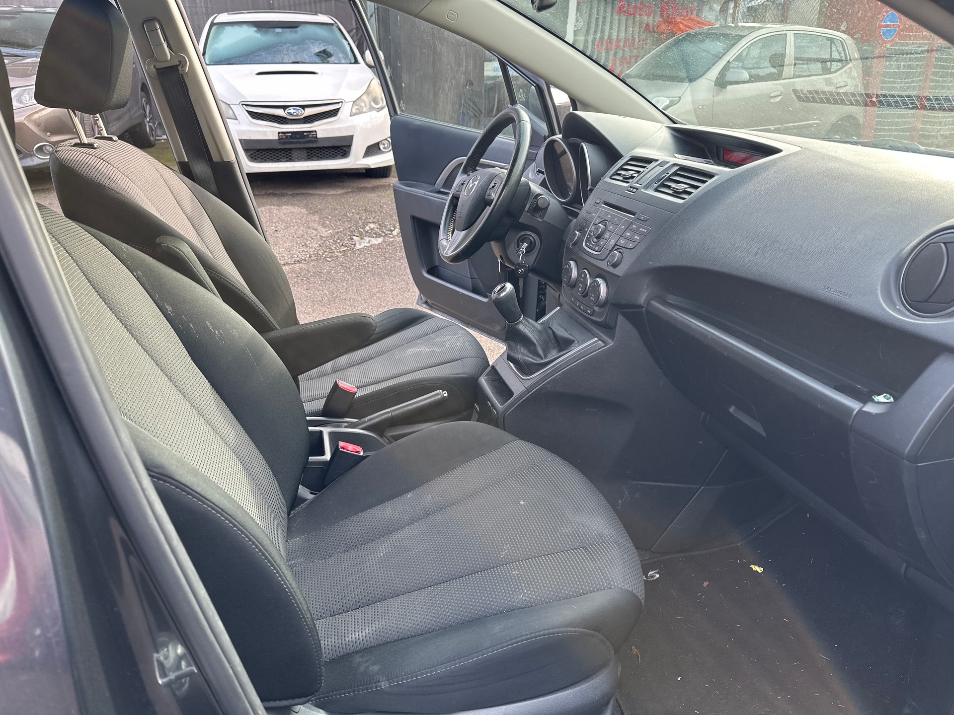 MAZDA 5 1.6 16V CD Confort-image-12