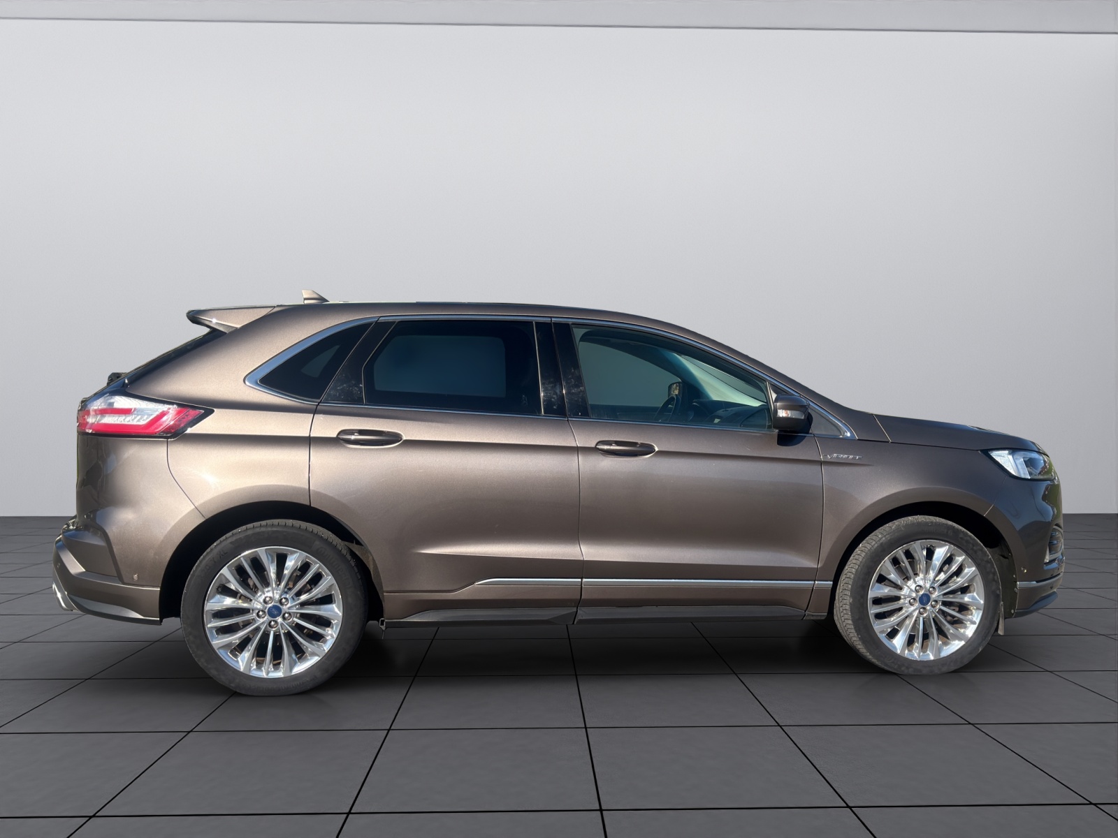 FORD Edge 2.0 EcoBlue 238 Vignale-showroom-element-3