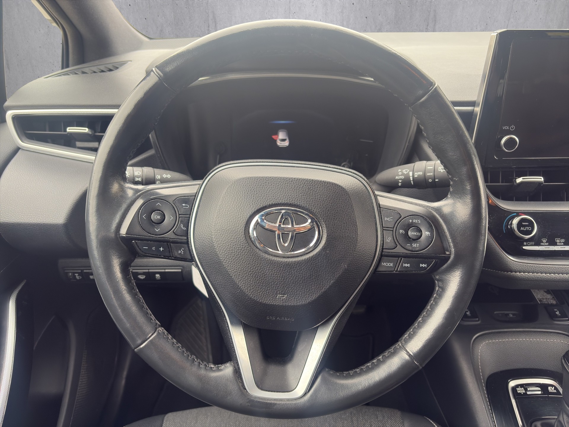 TOYOTA Corolla 1.8 HSD Trend-image-15
