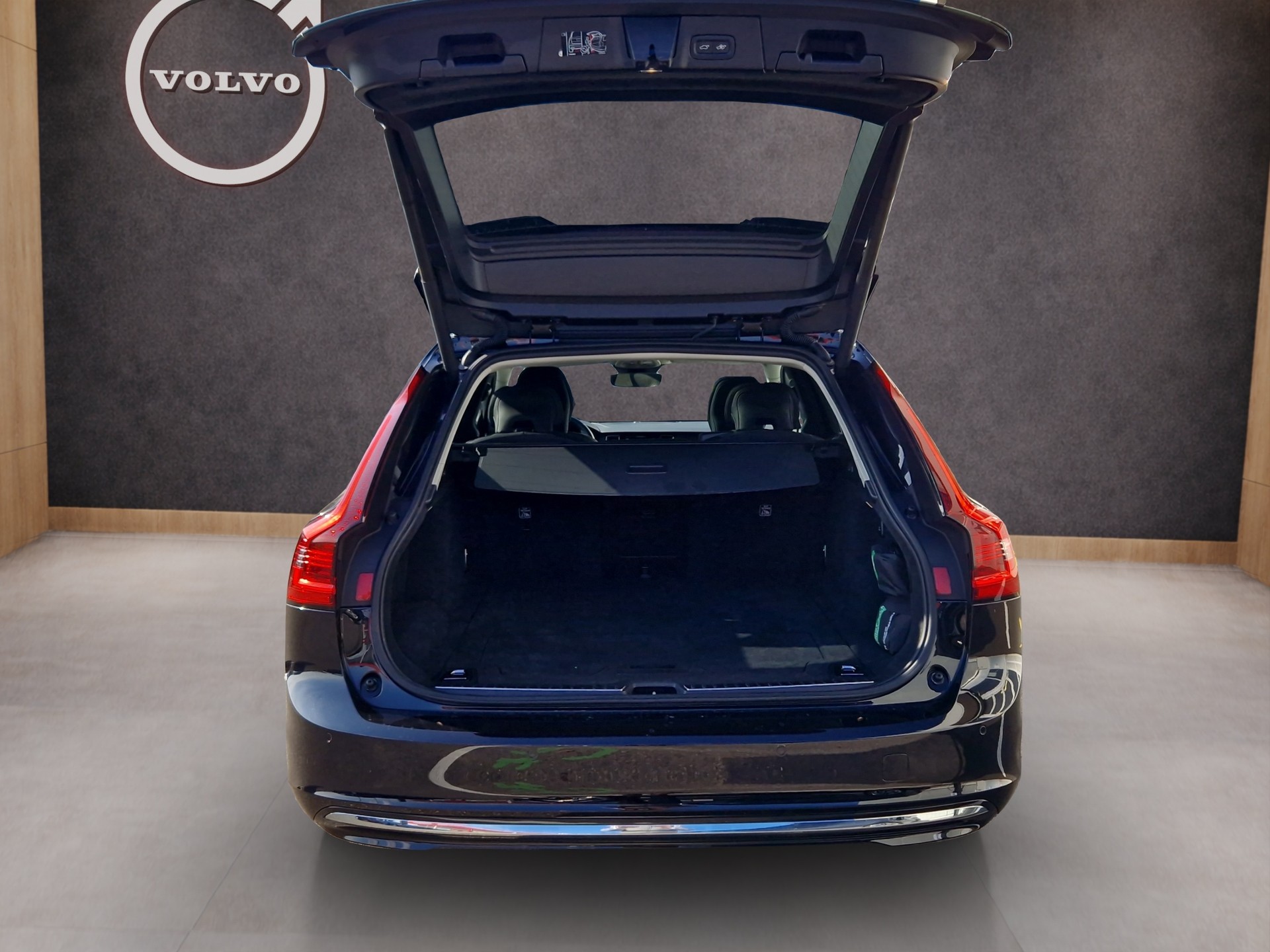 VOLVO V90 2.0 T6 TE Ultra Bright eAWD-image-12