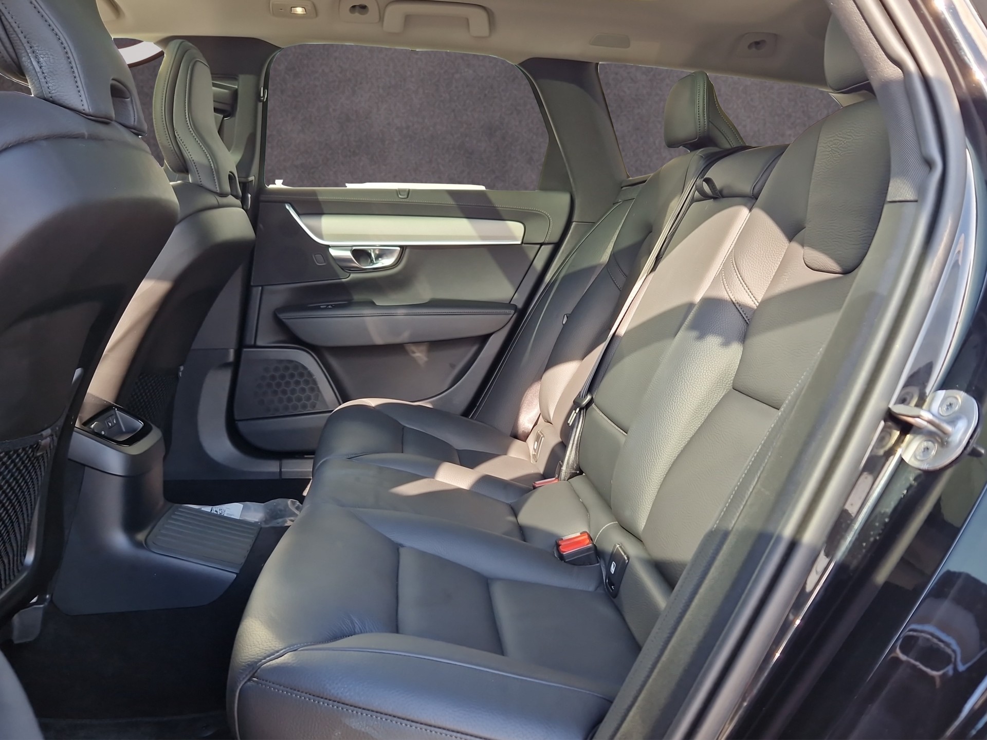 VOLVO V90 2.0 T6 TE Ultra Bright eAWD-image-11