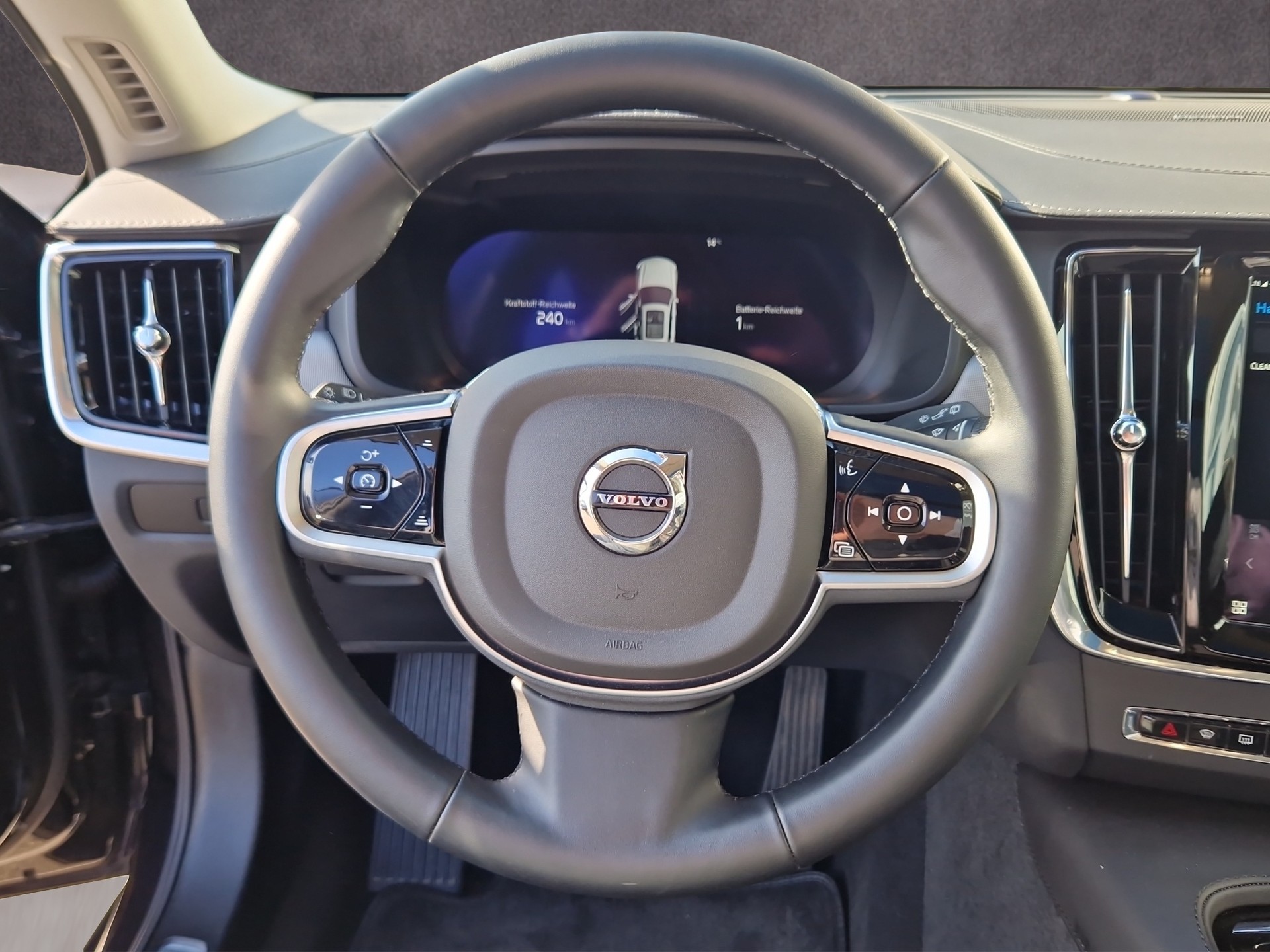 VOLVO V90 2.0 T6 TE Ultra Bright eAWD-image-13