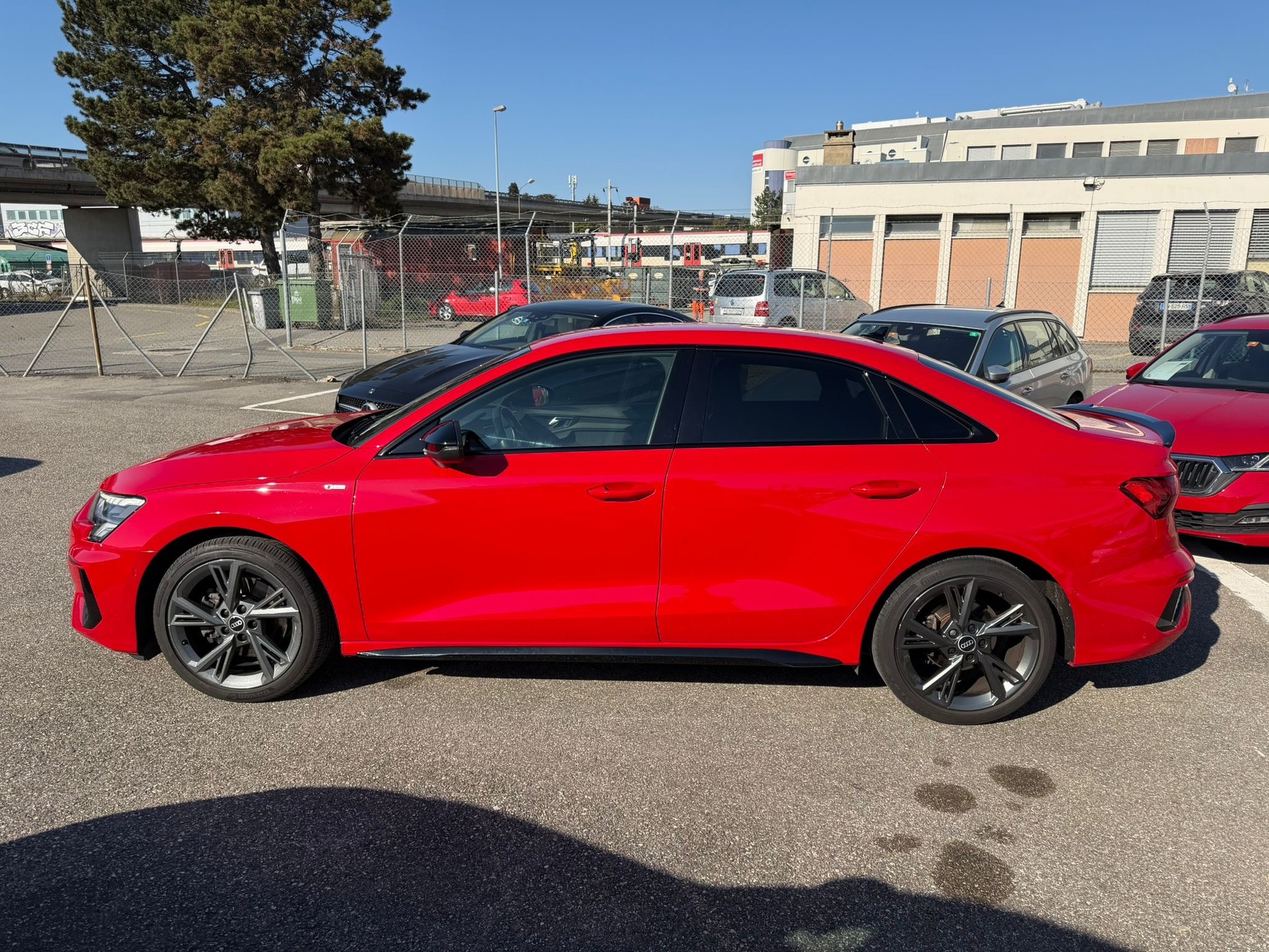 AUDI A3 Limousine 35 TFSI S-Line S-tronic-showroom-element-2