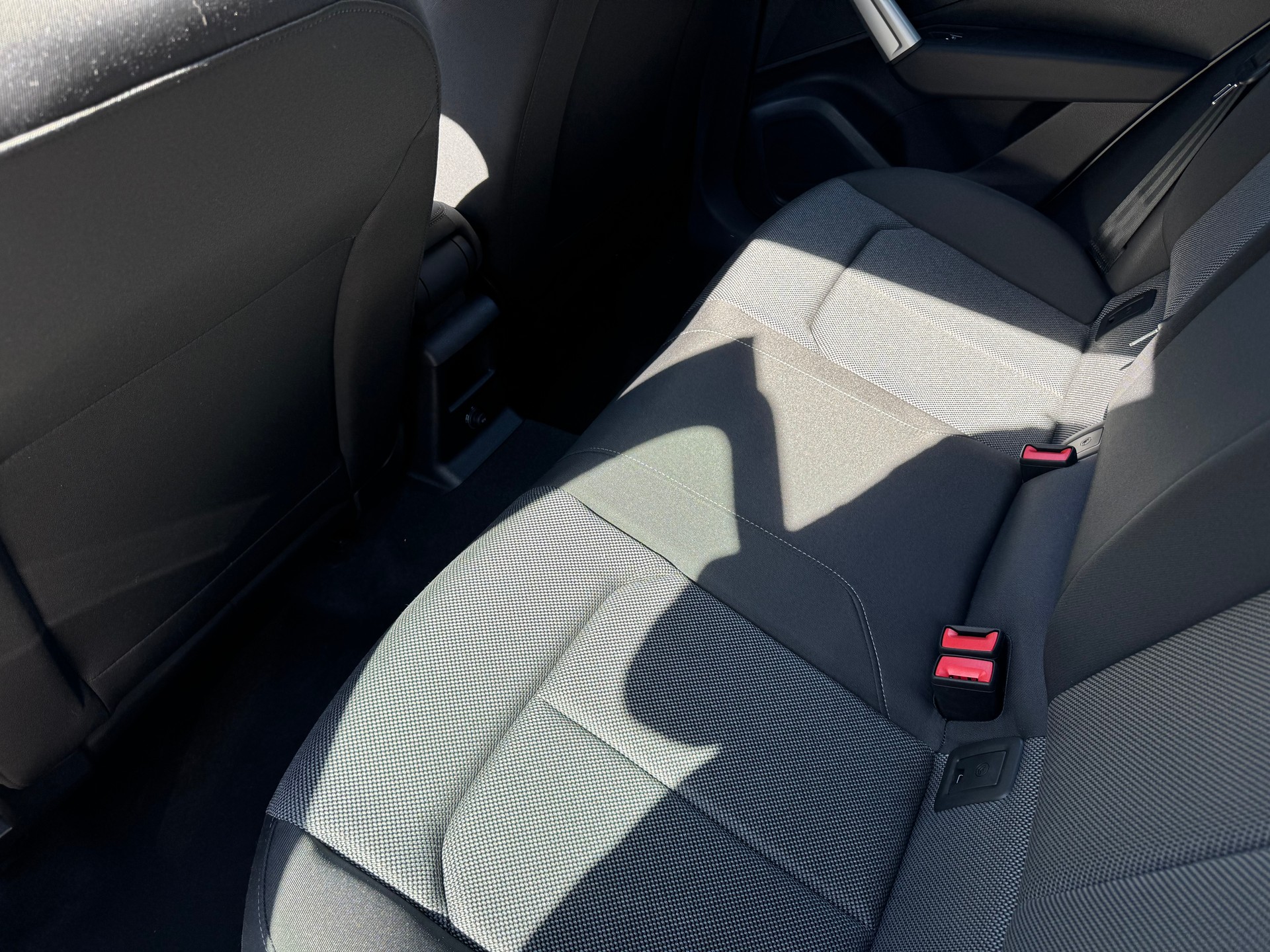 AUDI Q2 35 TFSI S line S-tronic-image-11