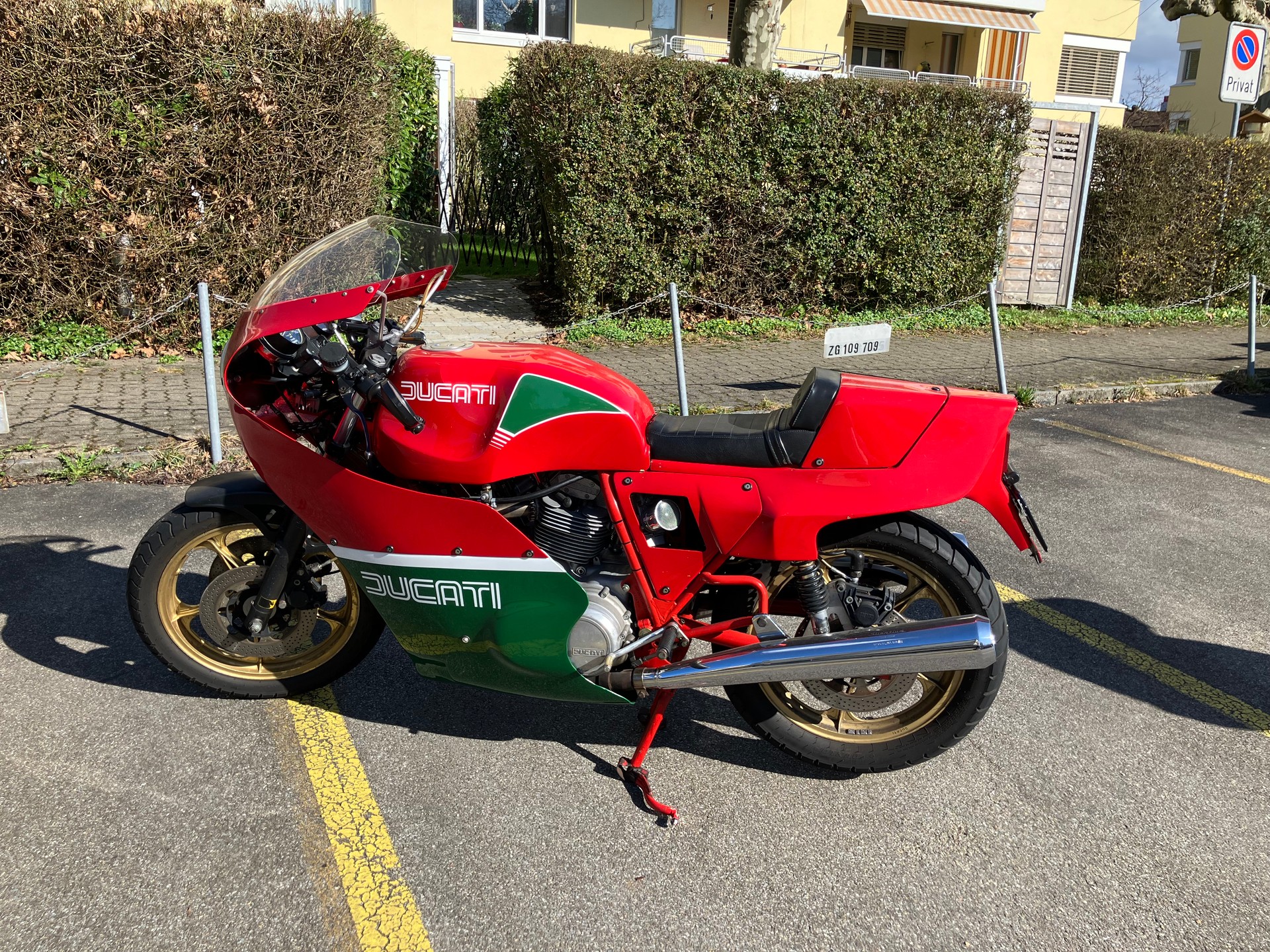 DUCATI 900 SS