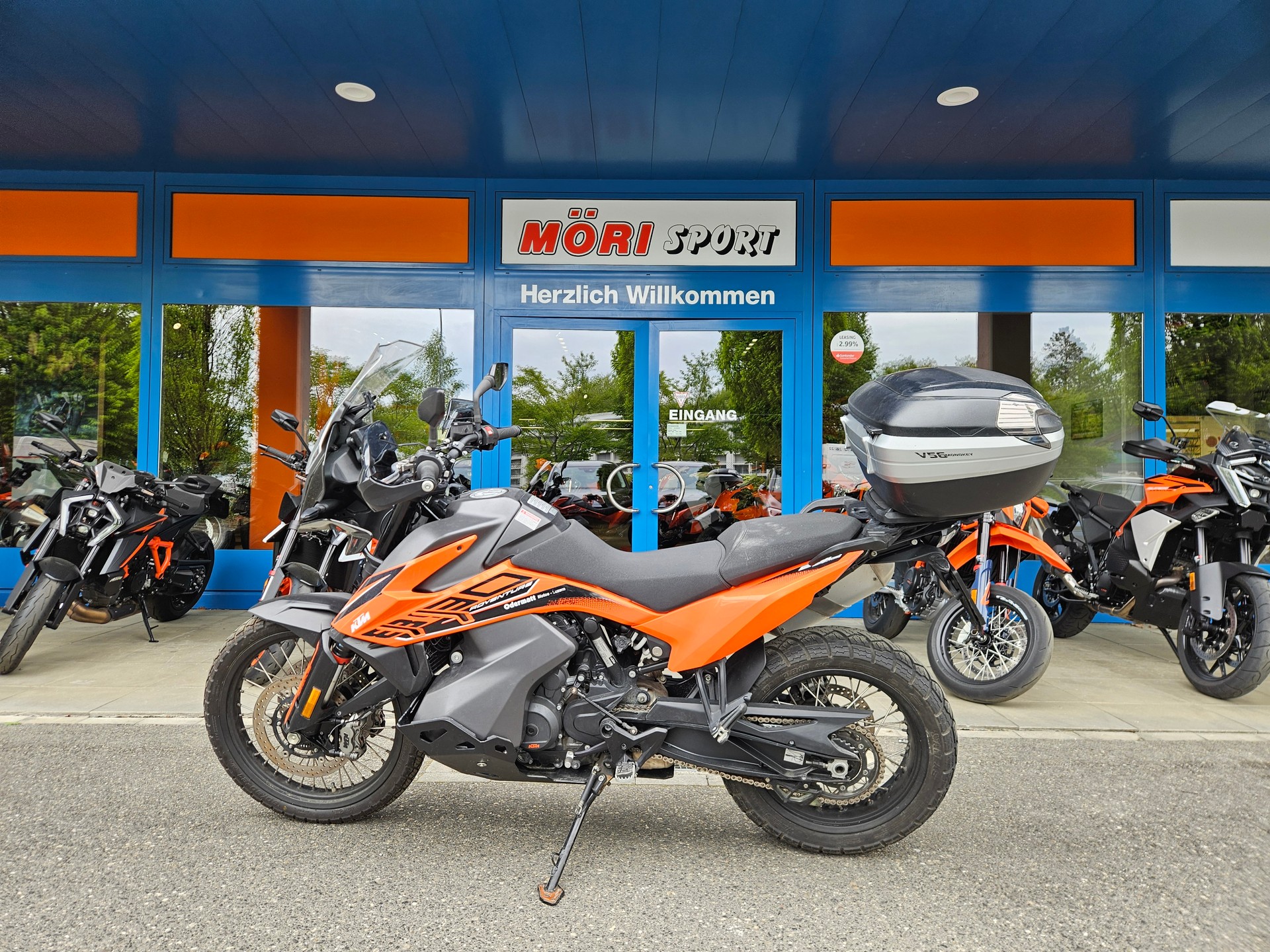 KTM 890 Adventure L-image-2