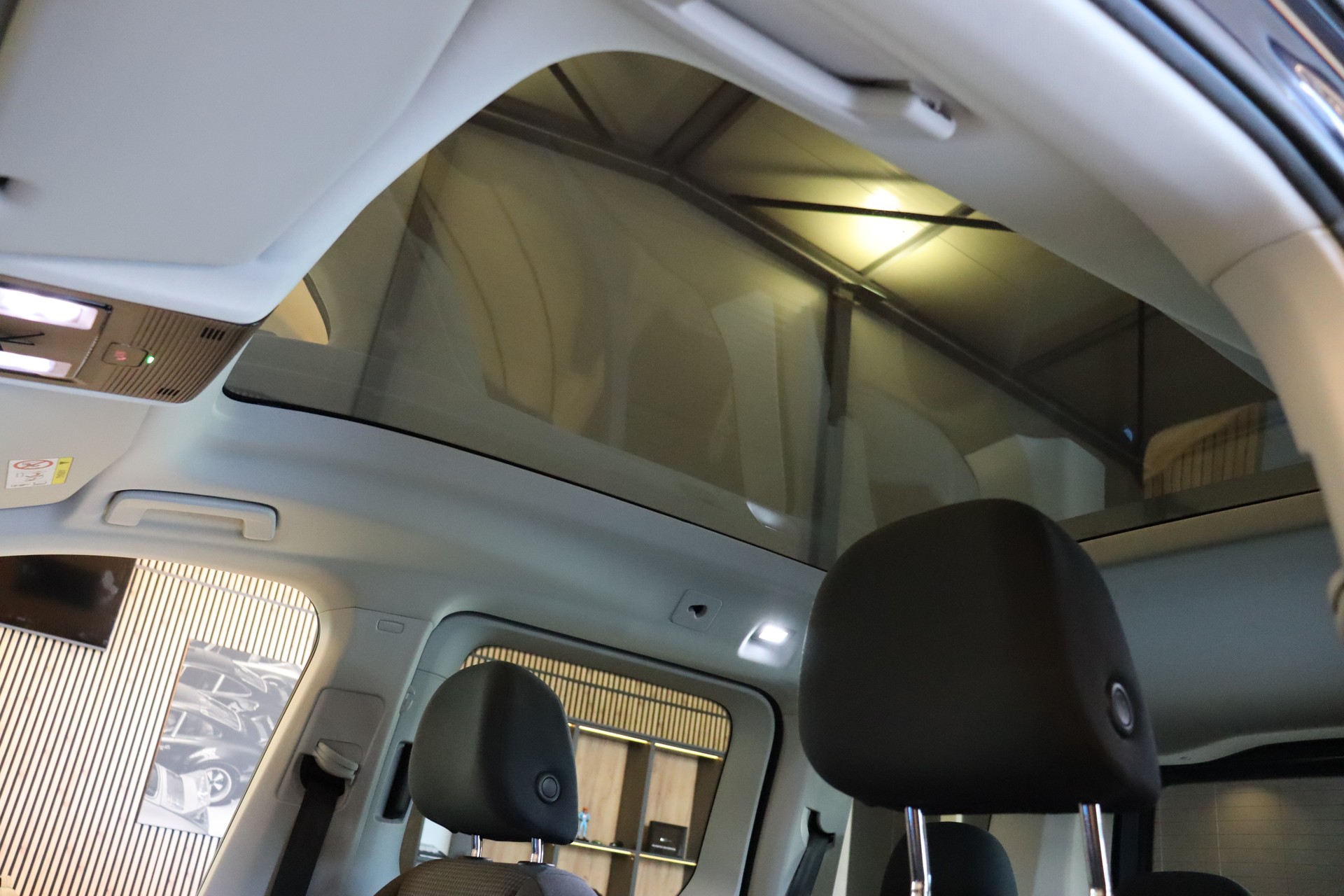 VW Caddy 2.0 TDI 122 Liberty DSG-image-15