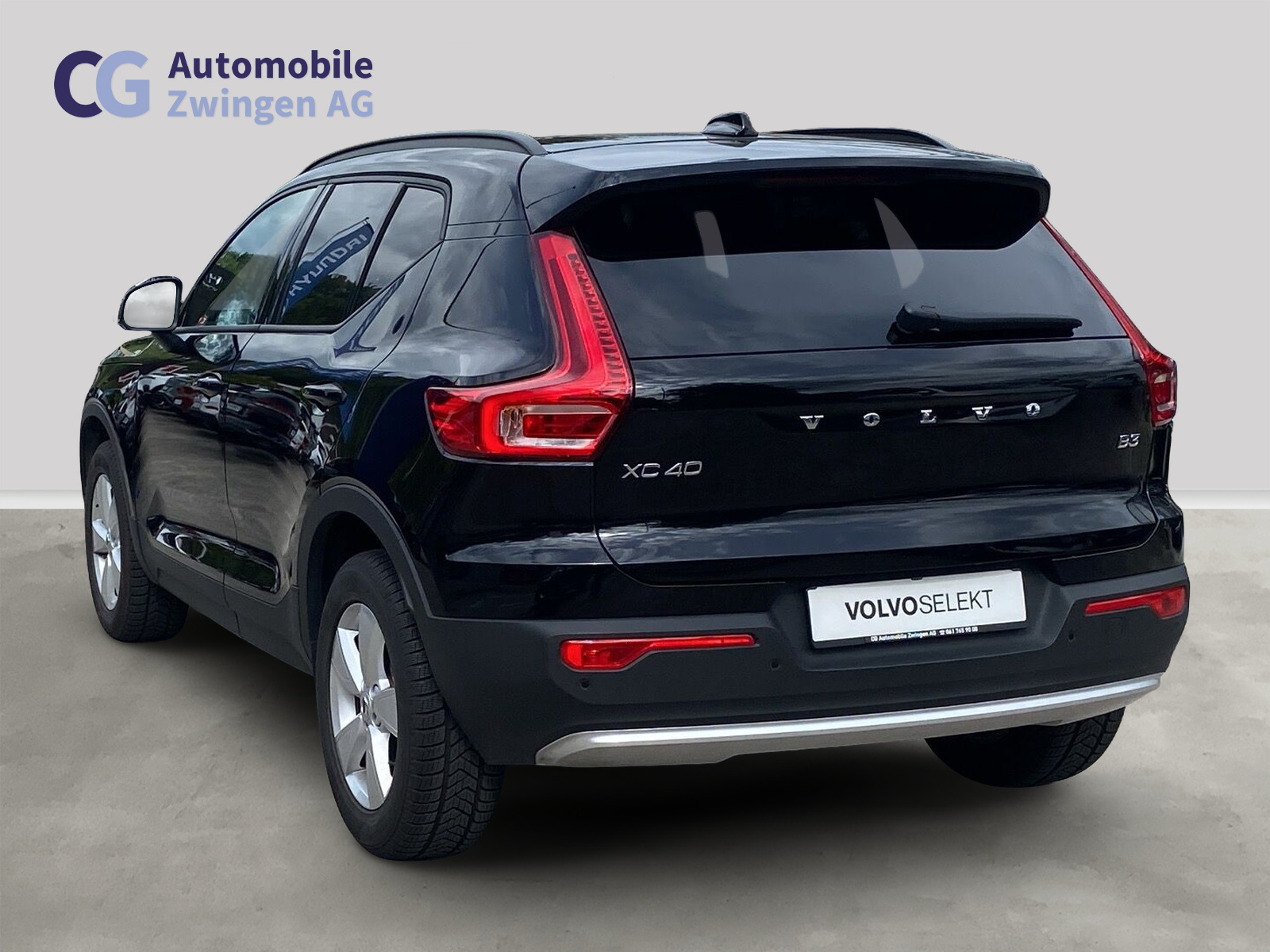 VOLVO XC40 B3 Benzin Mild Hybrid Essential DCT-image-4