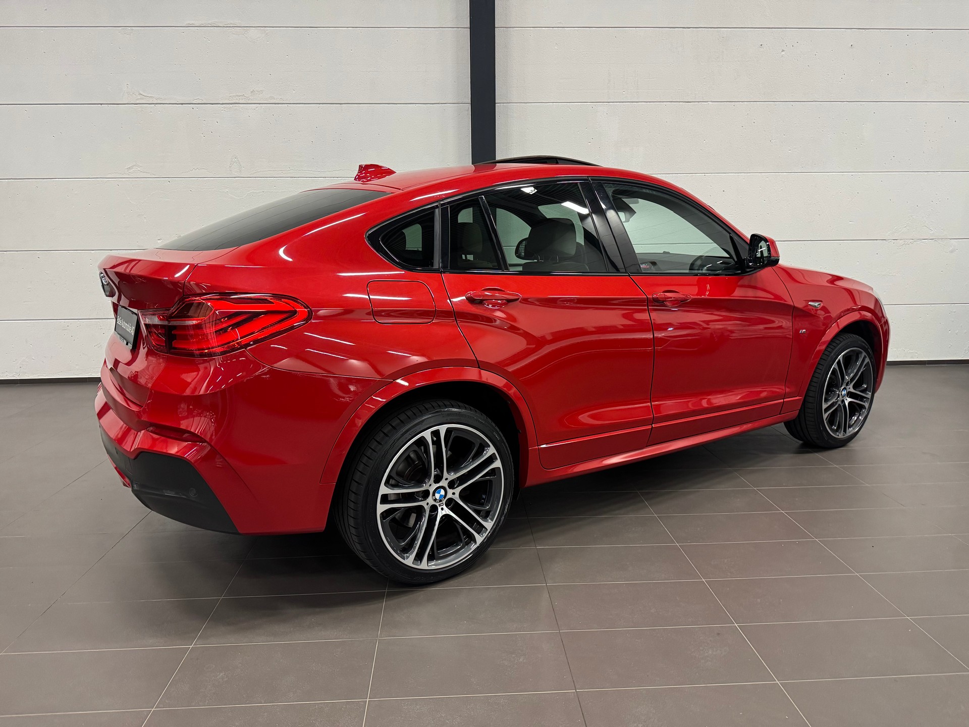 BMW X4 xDrive 35i Steptronic-image-10