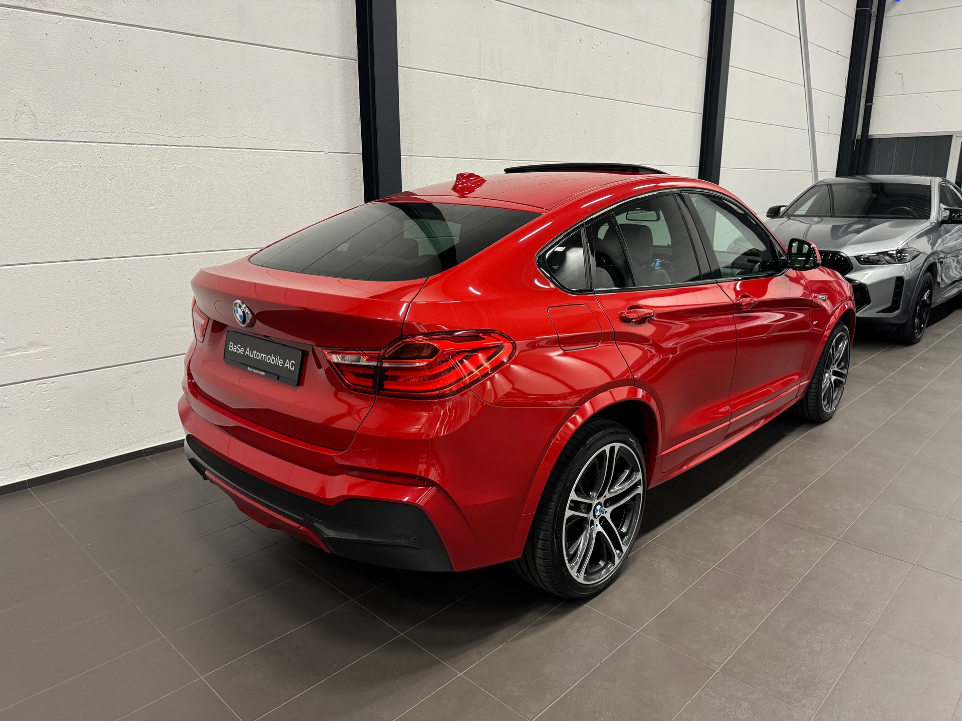 BMW X4 xDrive 35i Steptronic-image-13