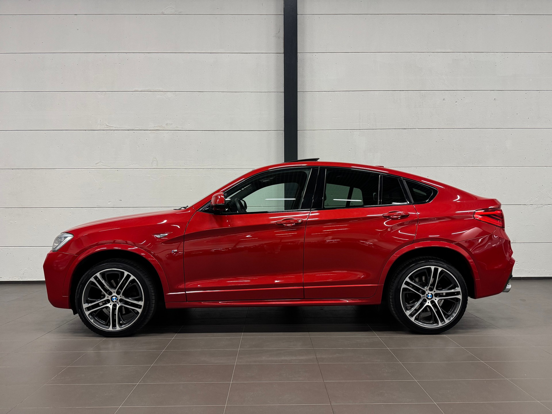 BMW X4 xDrive 35i Steptronic-image-9