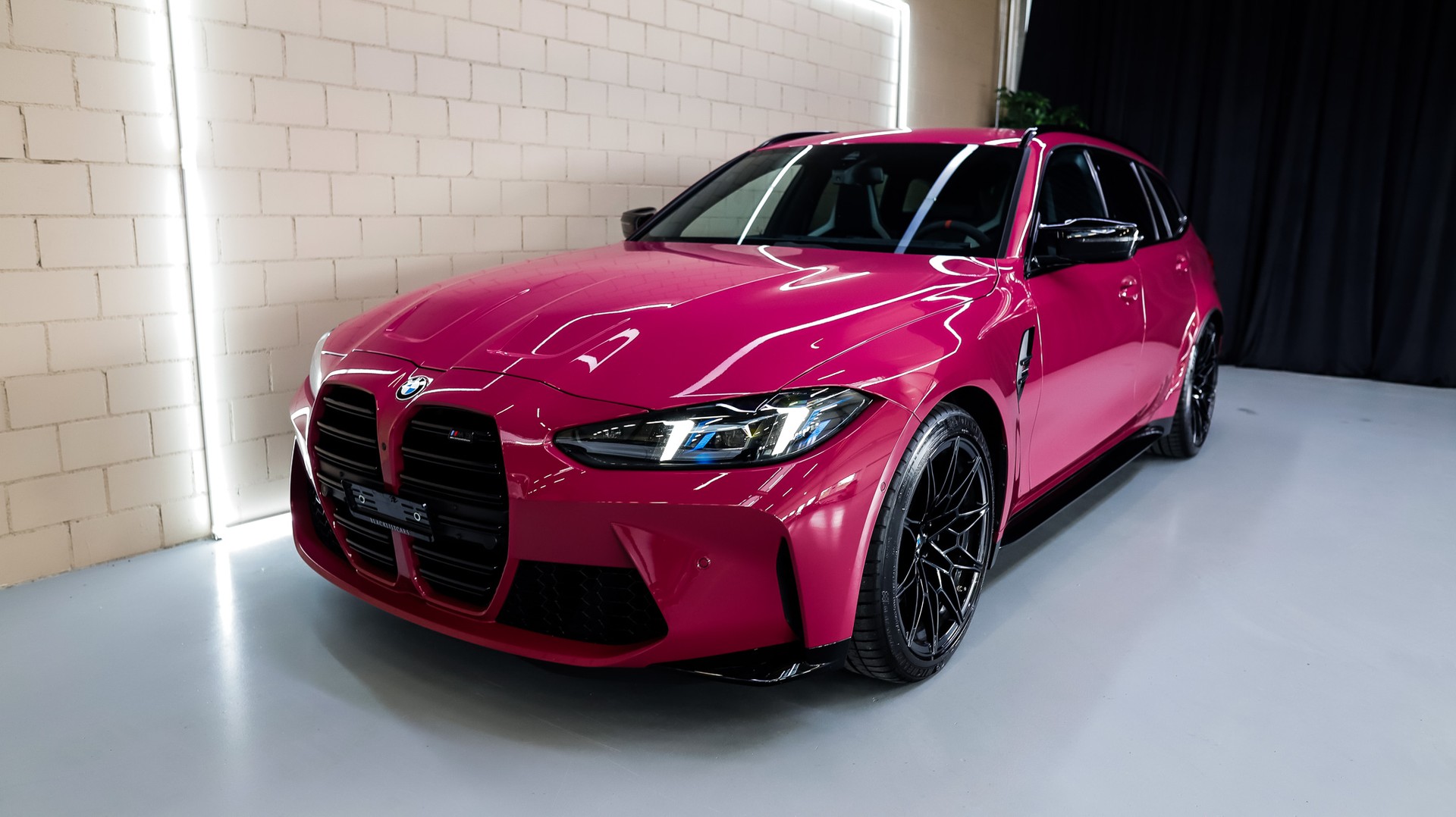 BMW M3 Touring xDrive Competition M * RUBYSTAR *-showroom-element-1