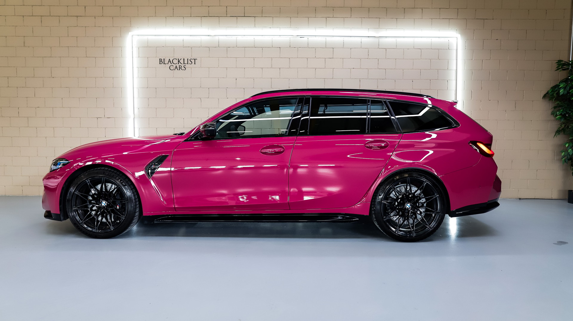 BMW M3 Touring xDrive Competition M * RUBYSTAR *-showroom-element-3