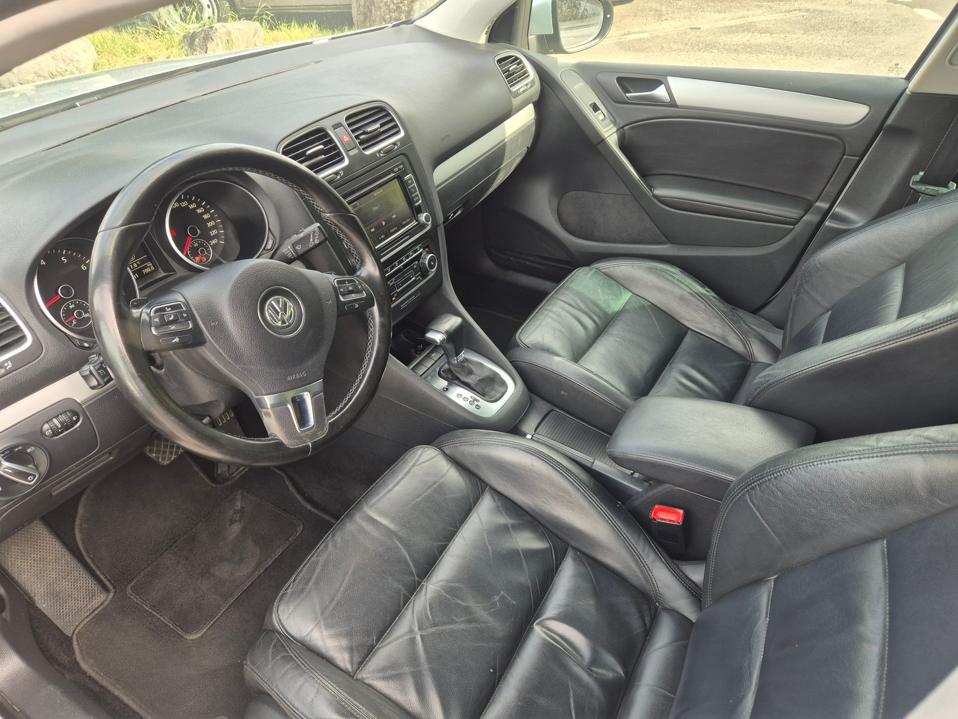 VW Golf 1.4 TSI Highline DSG-image-2