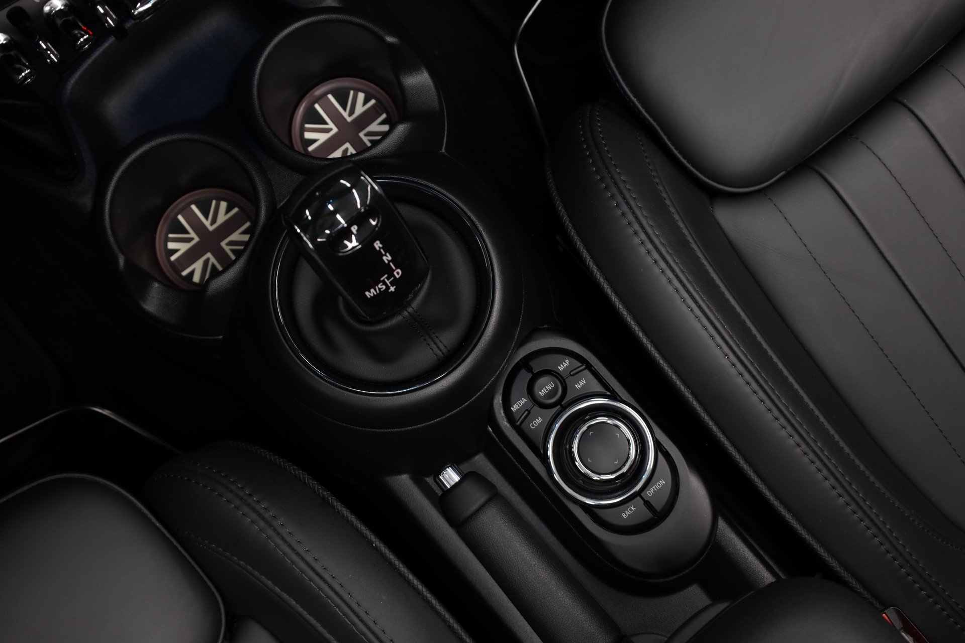 MINI Cabrio F57 2.0i Cooper S SDKG-image-23