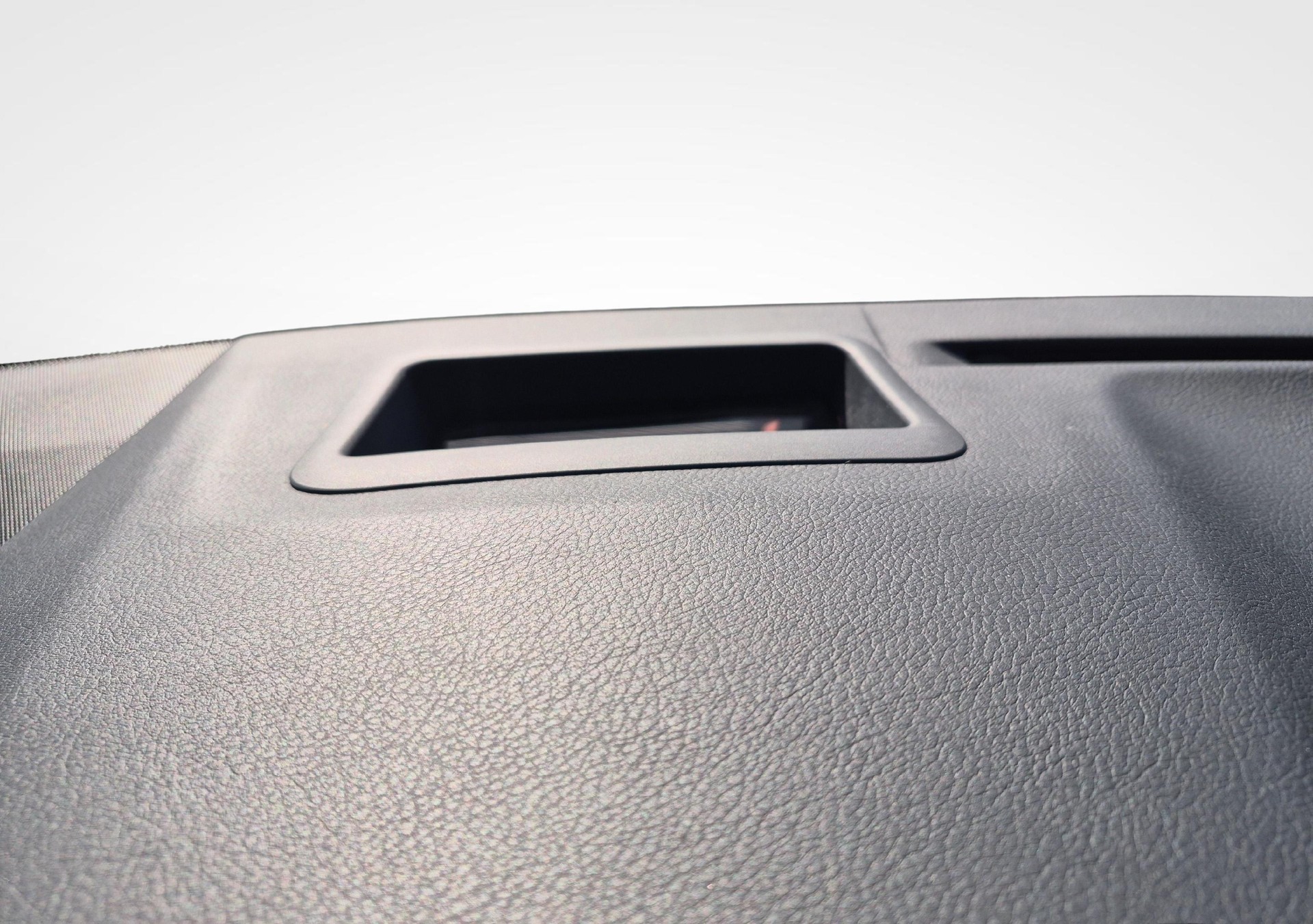 LEXUS NX 300h F-Sport / ab 3,99% Leasing bei Abschluss einer Protect Autoversicherung-image-19