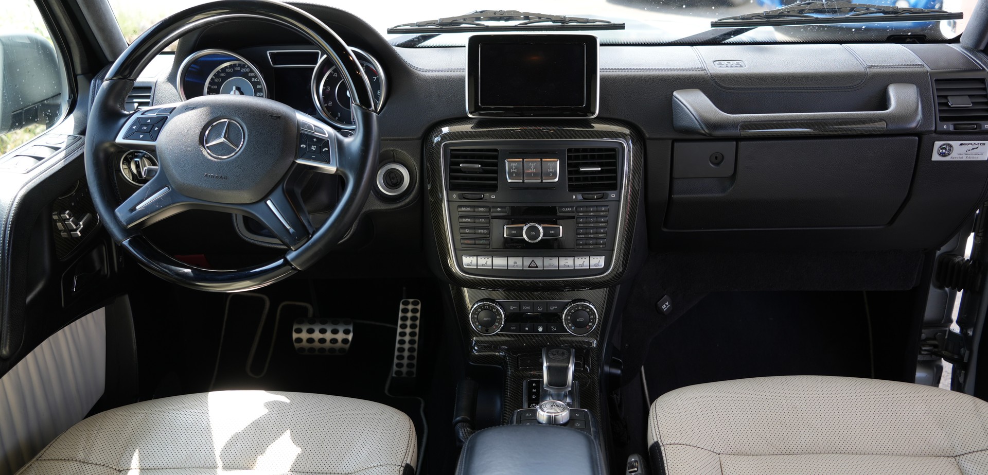 MERCEDES-BENZ G 63 AMG Automatic-image-9