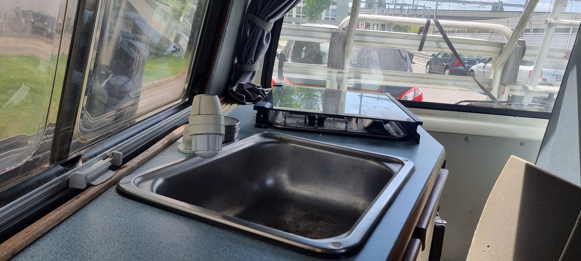 VW T4 TDI Camper Carthago Werksausbau Original-image-5