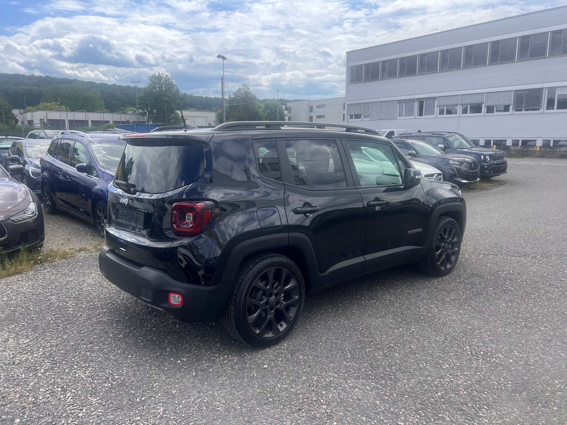 JEEP Renegade 1.5 MHEV Swiss Limited Plus-image-4