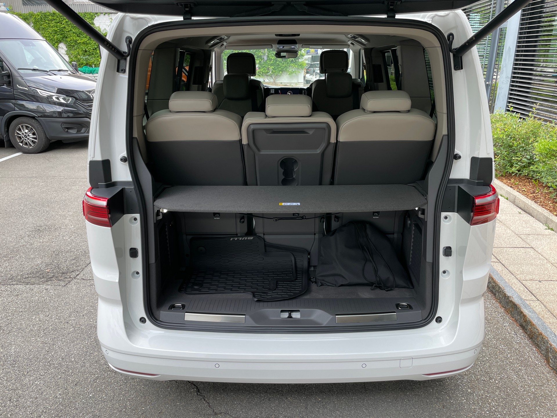 VW Multivan 1.5 eHybrid Style 4Motion DSG-image-4