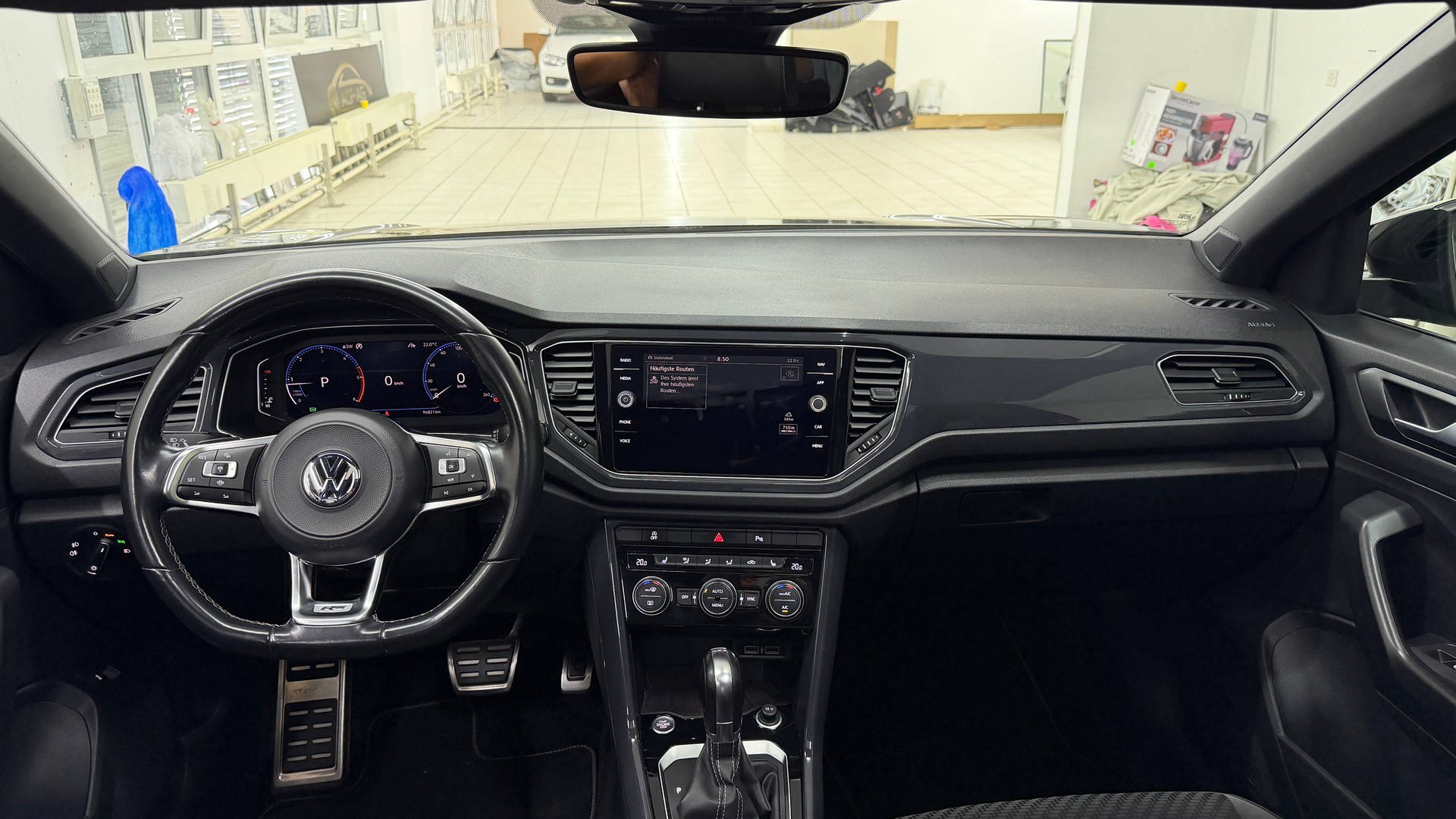 VW T-Roc 2.0 TDI SCR Sport DSG 4Motion-image-8