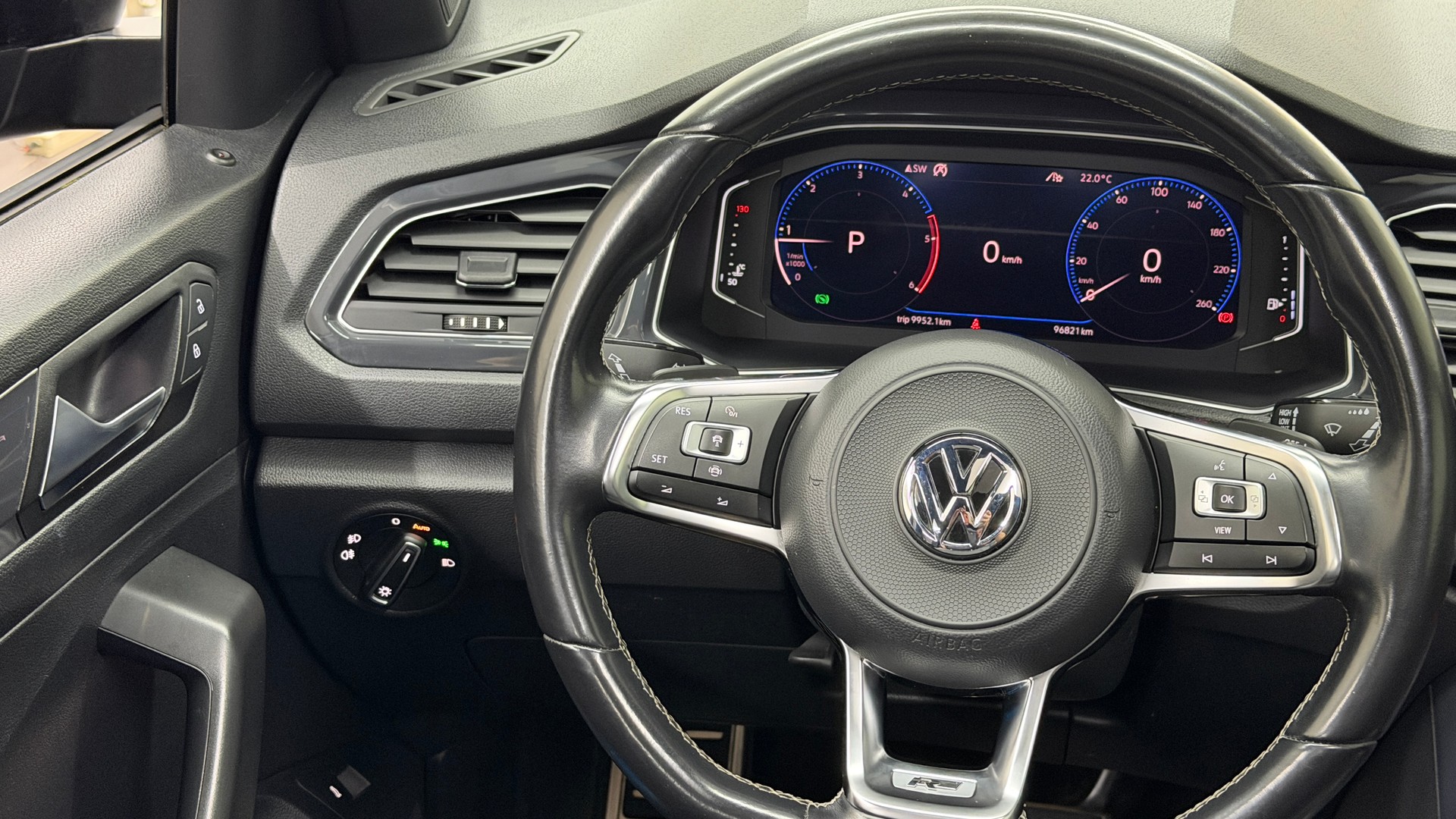 VW T-Roc 2.0 TDI SCR Sport DSG 4Motion-image-14