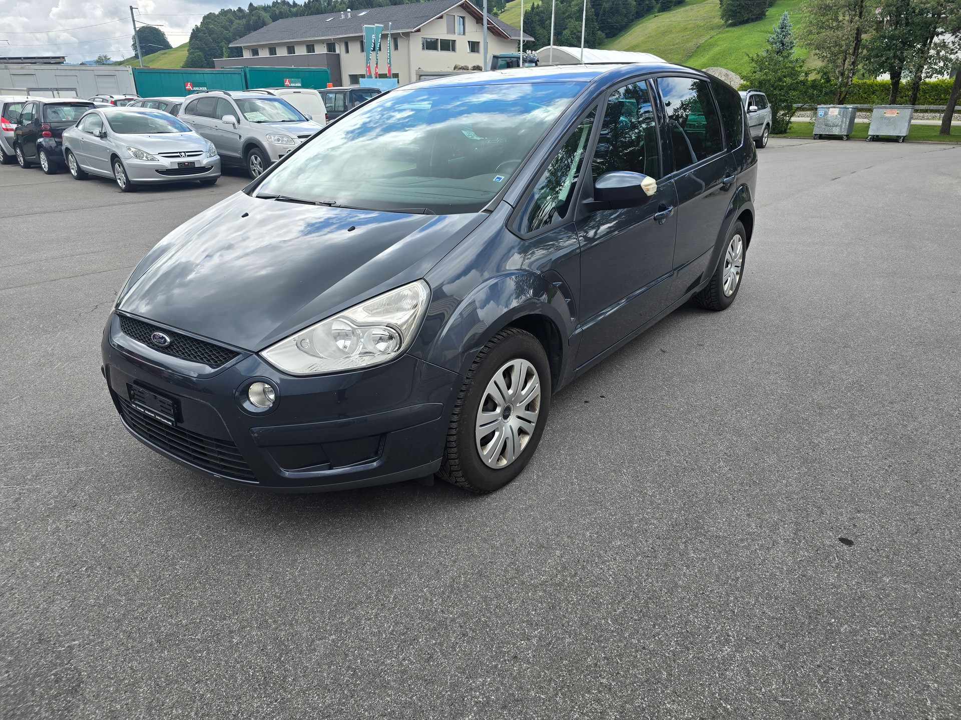 FORD S-Max 2.0i Ambiente-image-1