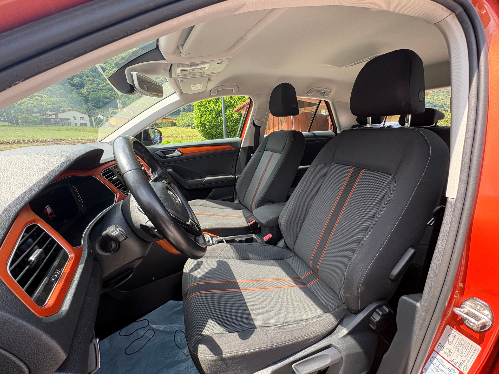 VW T-Roc 2.0 TDI SCR Advance DSG 4Motion-image-8