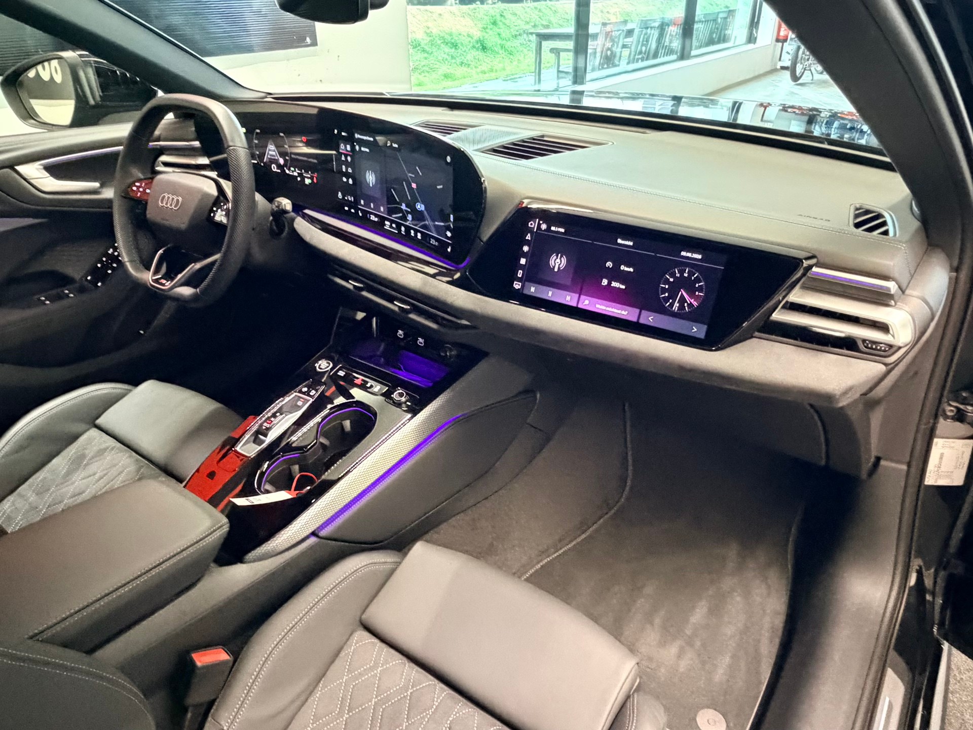 AUDI A5 Avant TDI quattro 150 kW S tronic-image-18