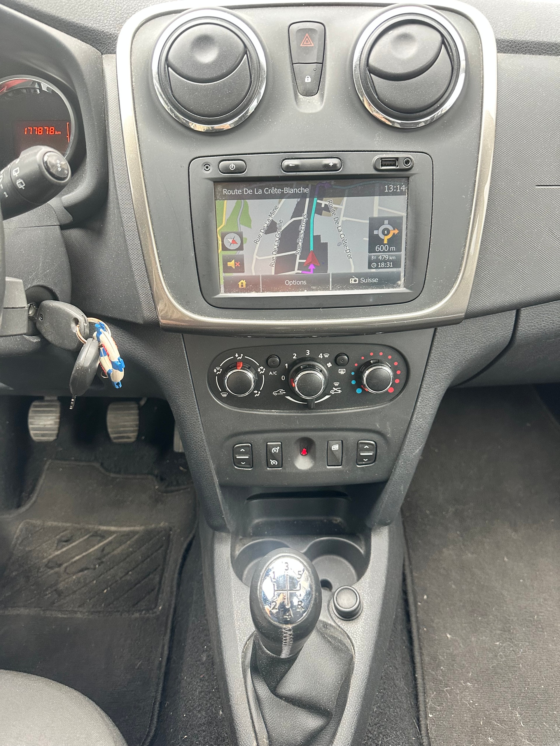 DACIA Sandero Tce 90 Stepway Lauréate-image-11