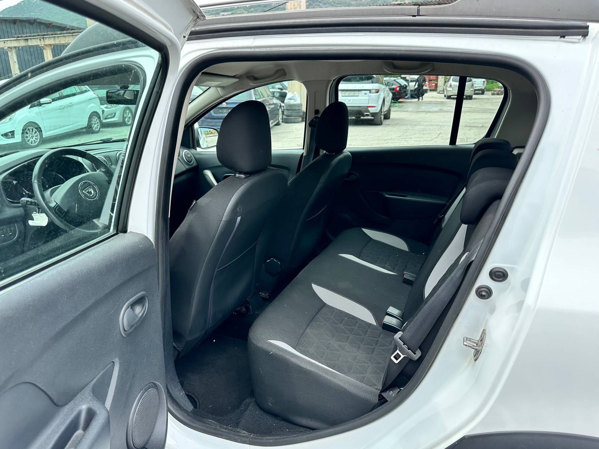 DACIA Sandero Tce 90 Stepway Lauréate-image-13