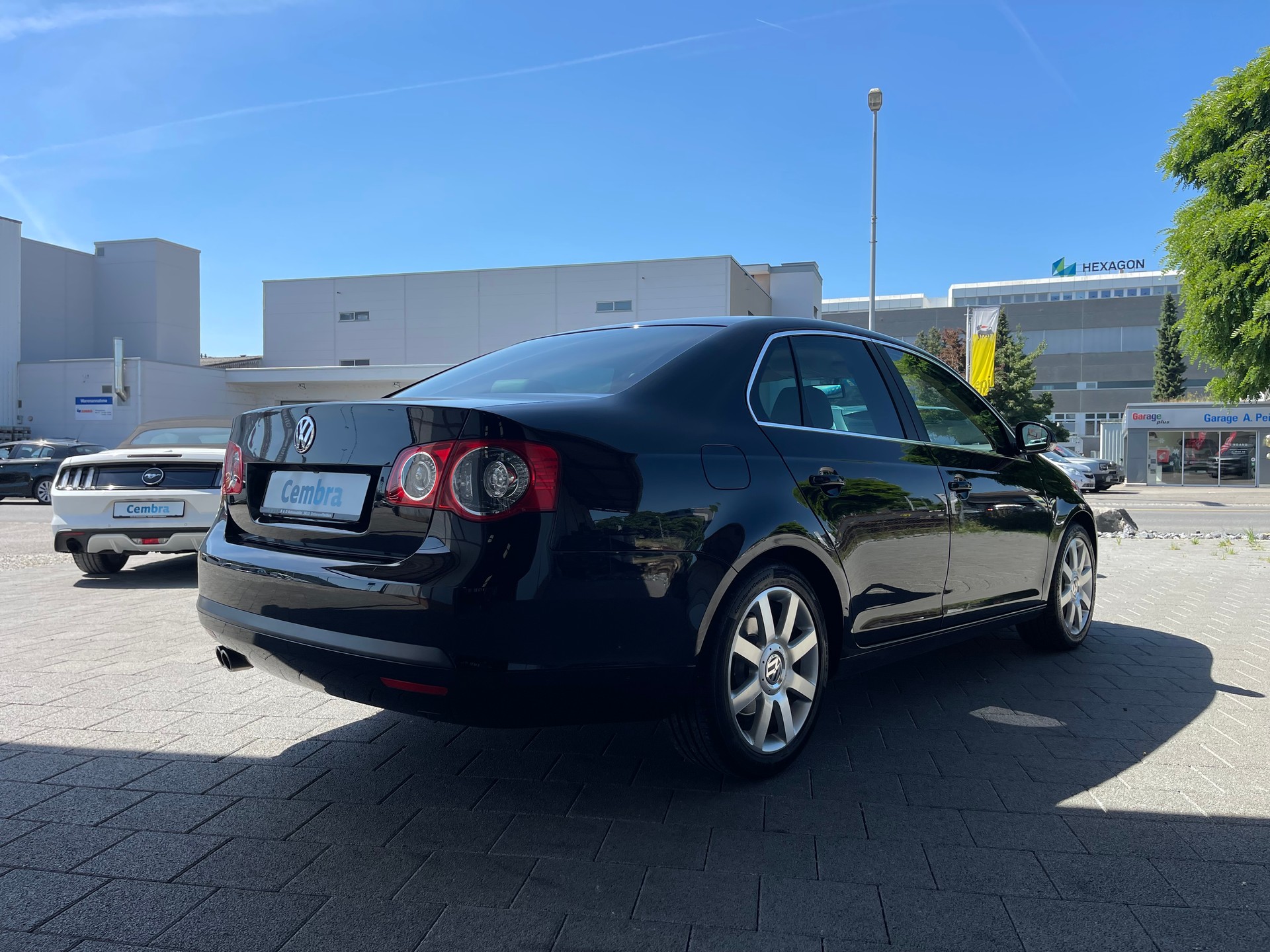 VW Jetta 2.0 FSI Turbo Sportline-image-6