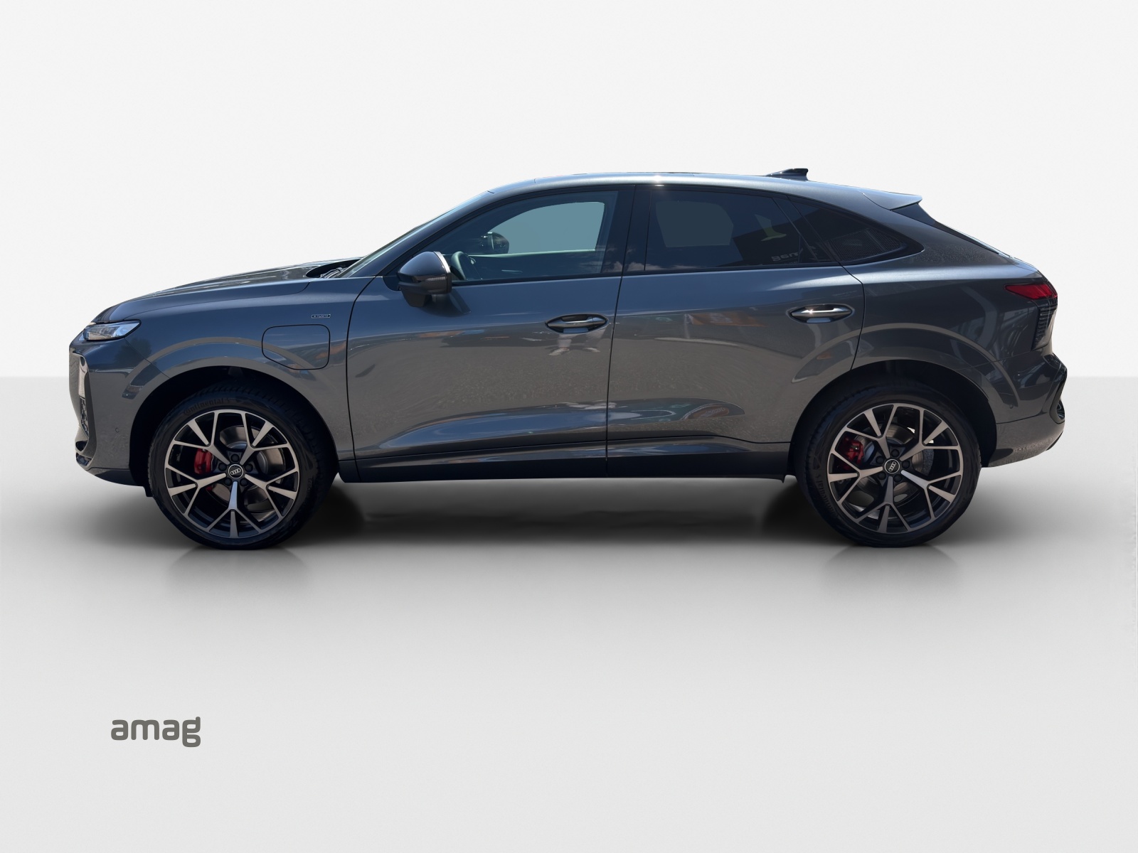 AUDI Q3 Sportback e-hybrid 200 kW S tronig-showroom-element-1