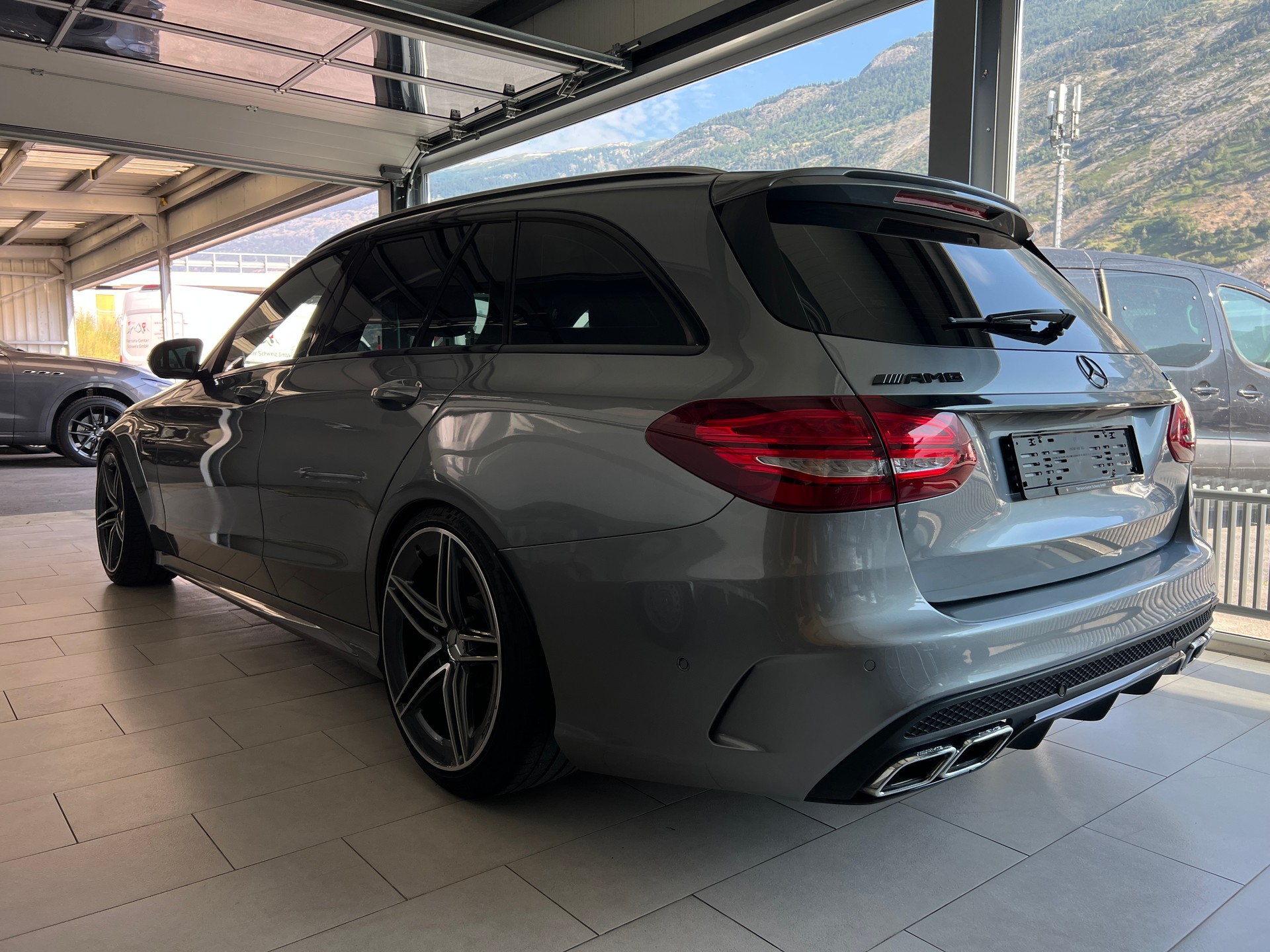 MERCEDES-BENZ C 63 AMG Speedshift-image-6