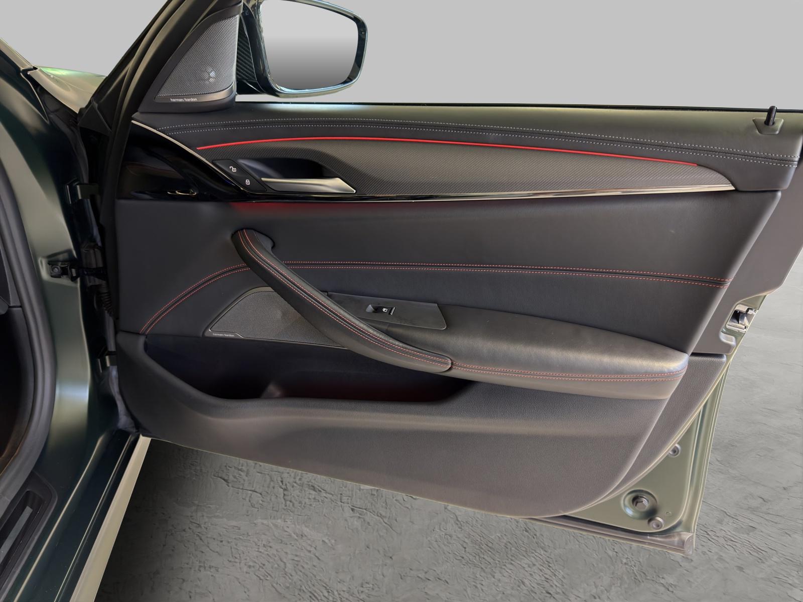 BMW M5 CS xDrive-image-19