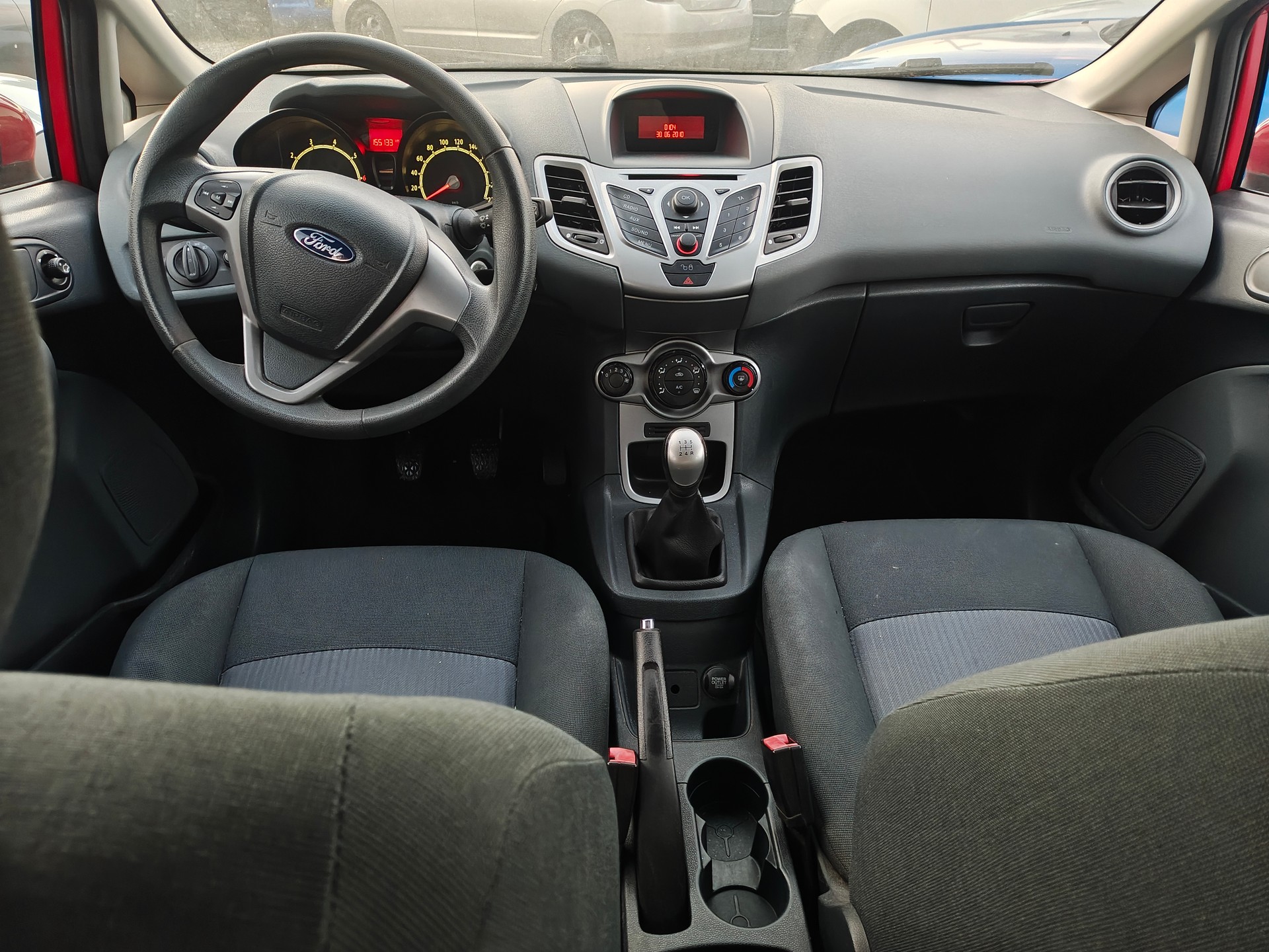 FORD Fiesta 1.4 16V Trend-image-10