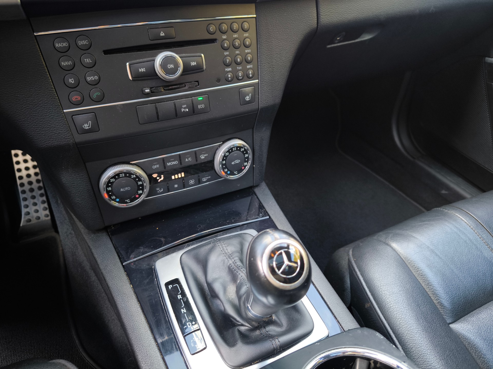 MERCEDES-BENZ GLK 220 CDI BlueEfficiency 4Matic 7G-Tronic-image-23